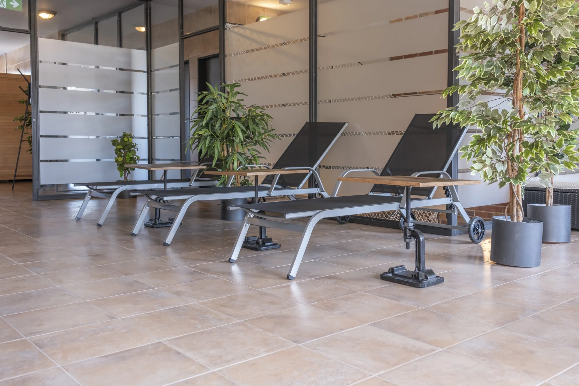Hotel v bývalé továrně ve Vlašimi: snídaně, polopenze a bowling či wellness