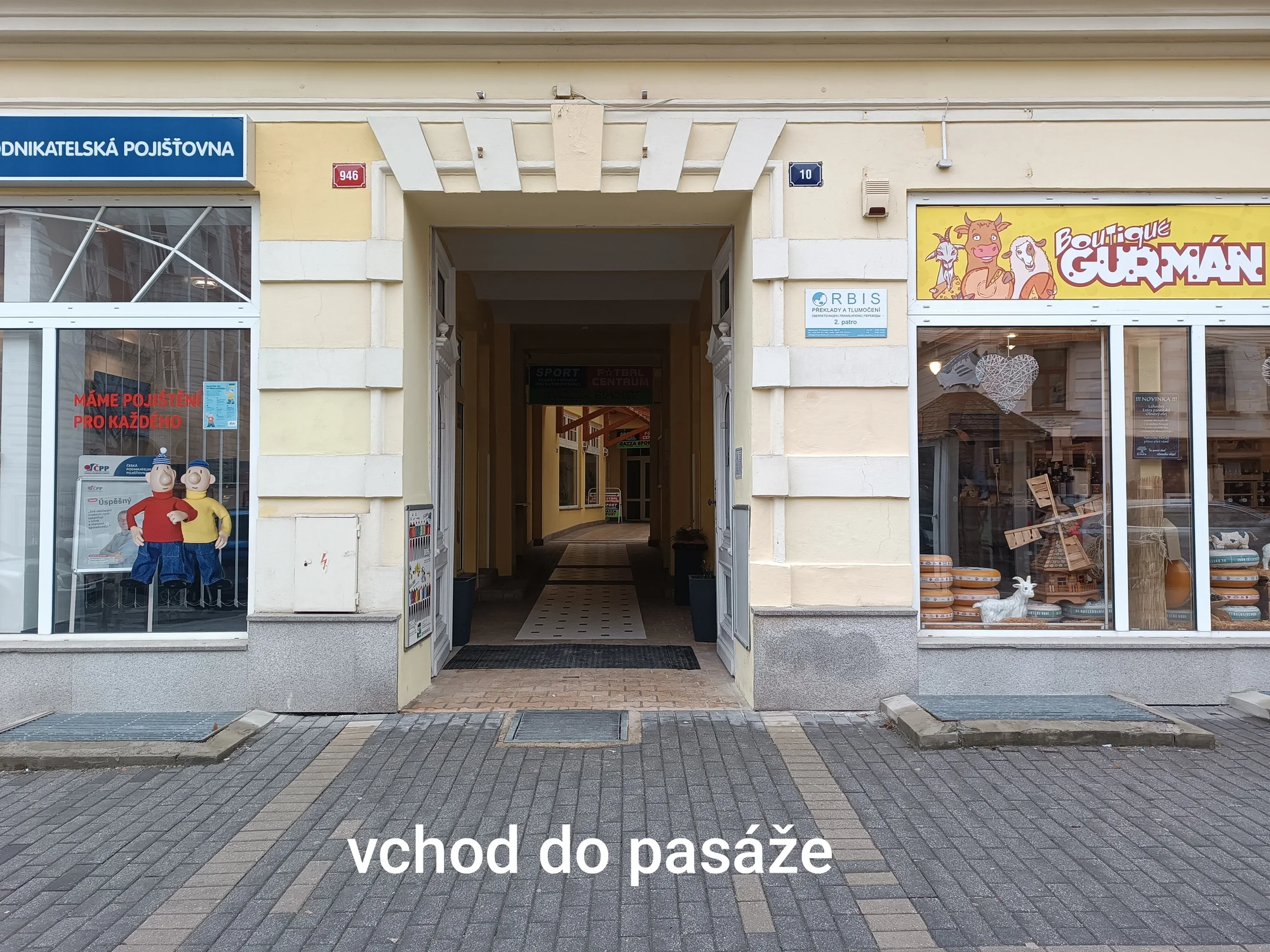 Užijte si péči o sebe: 2hodinový kurz líčení a péče o pleť pro 1 nebo 2 osoby