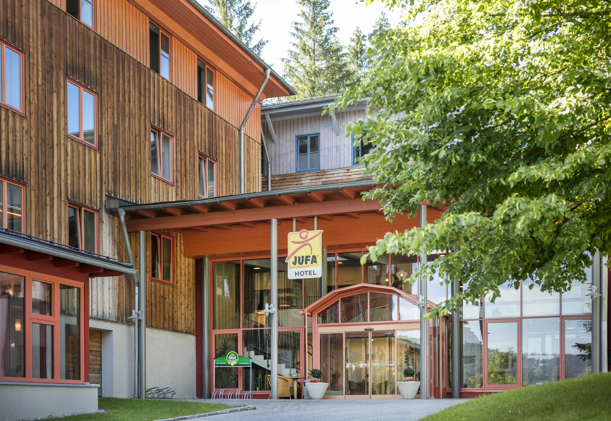 Rodinná dovolená v rakouských Alpách: 3* hotel se snídaní nebo polopenzí, wellness, karta výhod