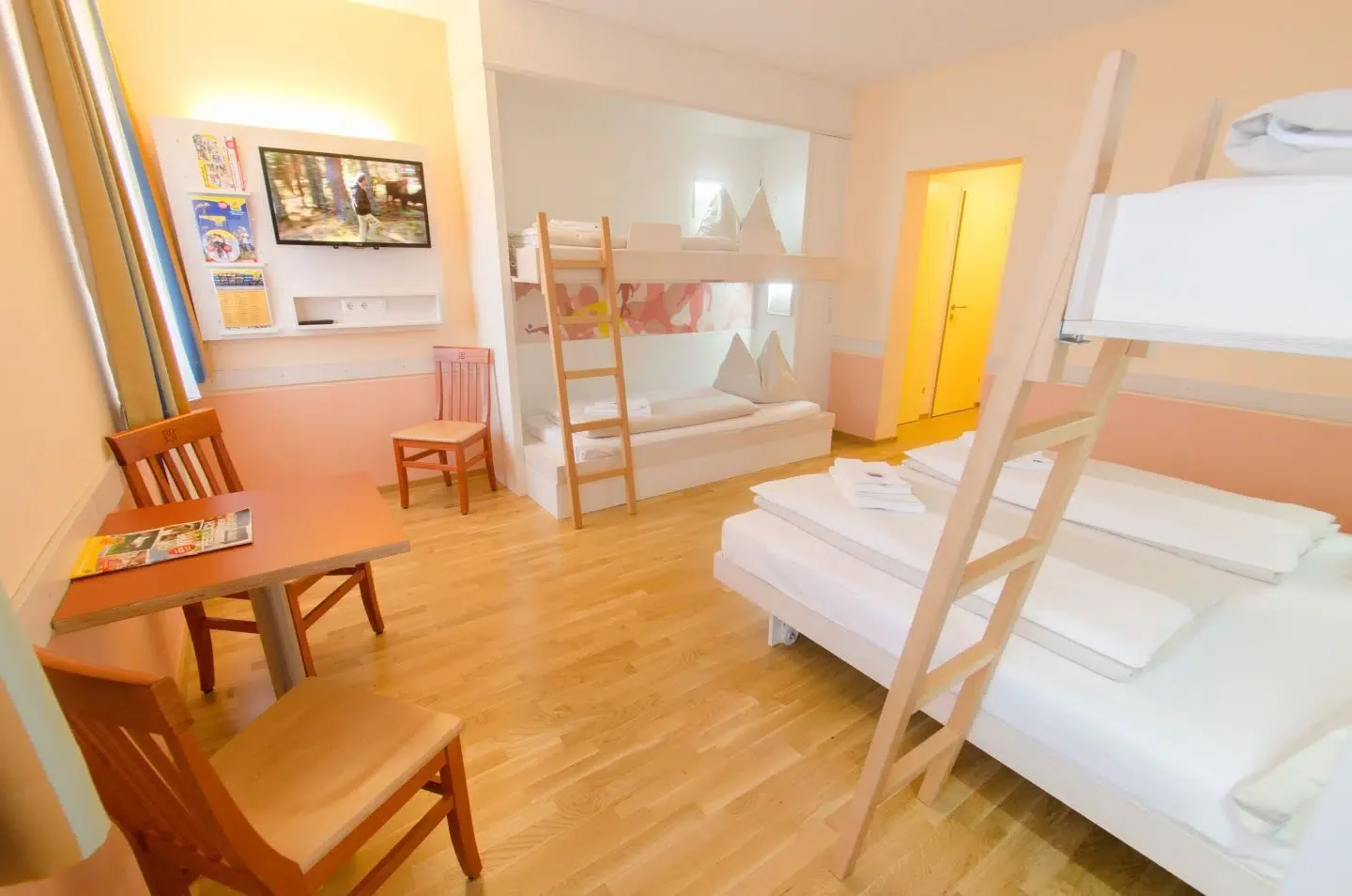 Rakouské Alpy: hotel v 1500 metrech, snídaně, sauny a v létě atrakce zdarma či se slevou