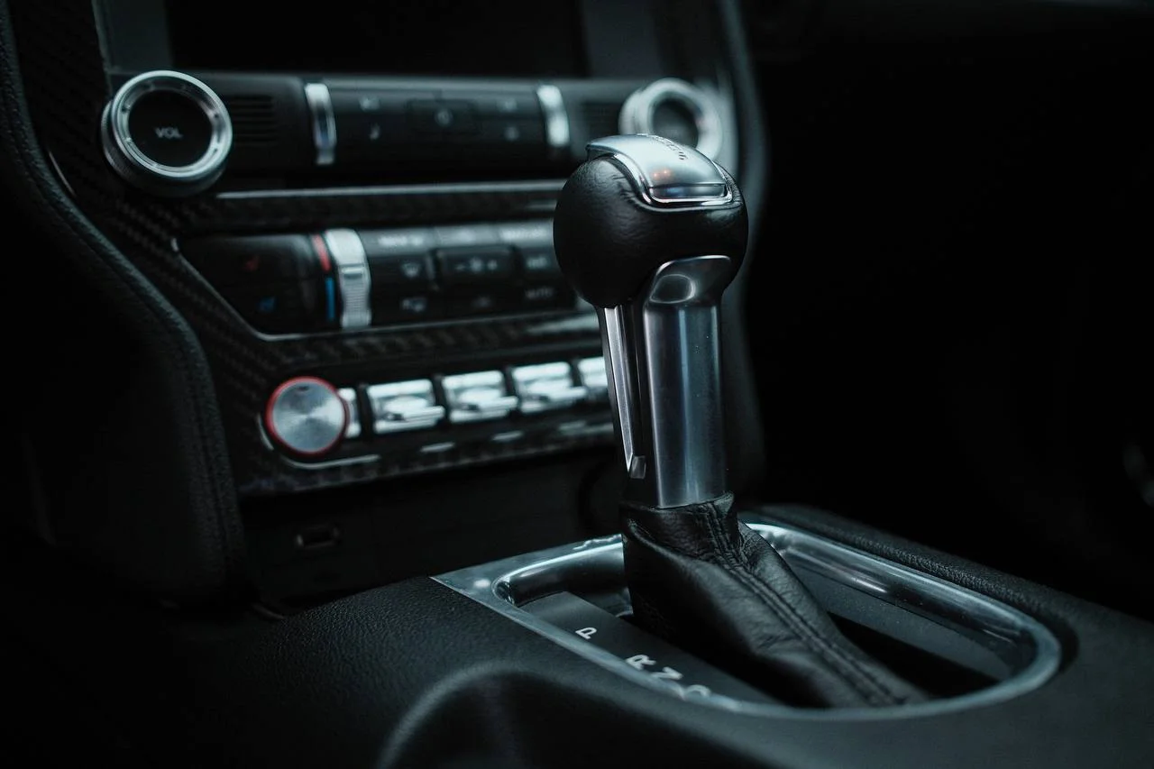 Zapůjčení Fordu Mustang, Mercedesu C63 AMG či BMW M4 na 24hod nebo celý víkend