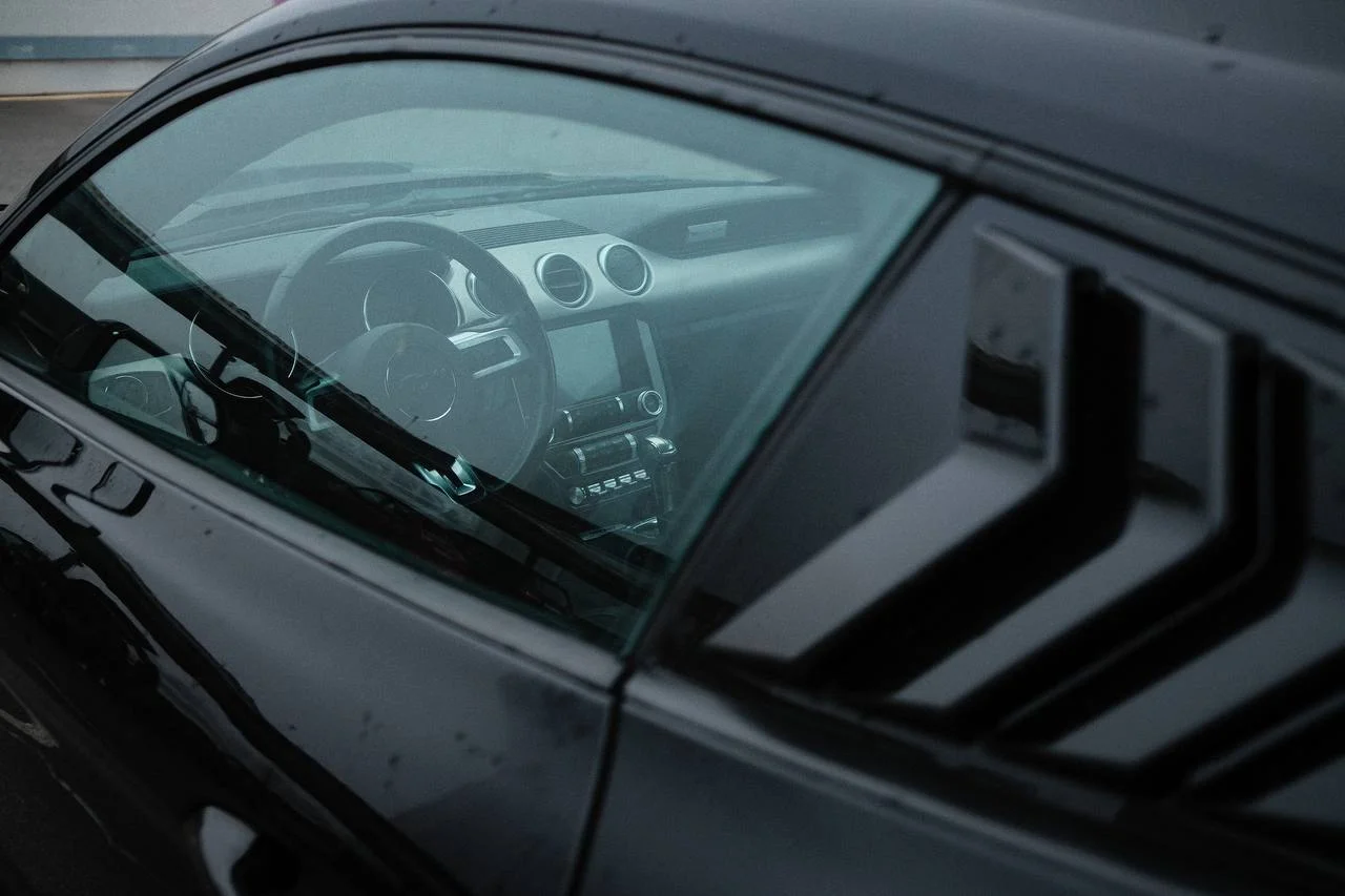 Zapůjčení Fordu Mustang, Mercedesu C63 AMG či BMW M4 na 24hod nebo celý víkend