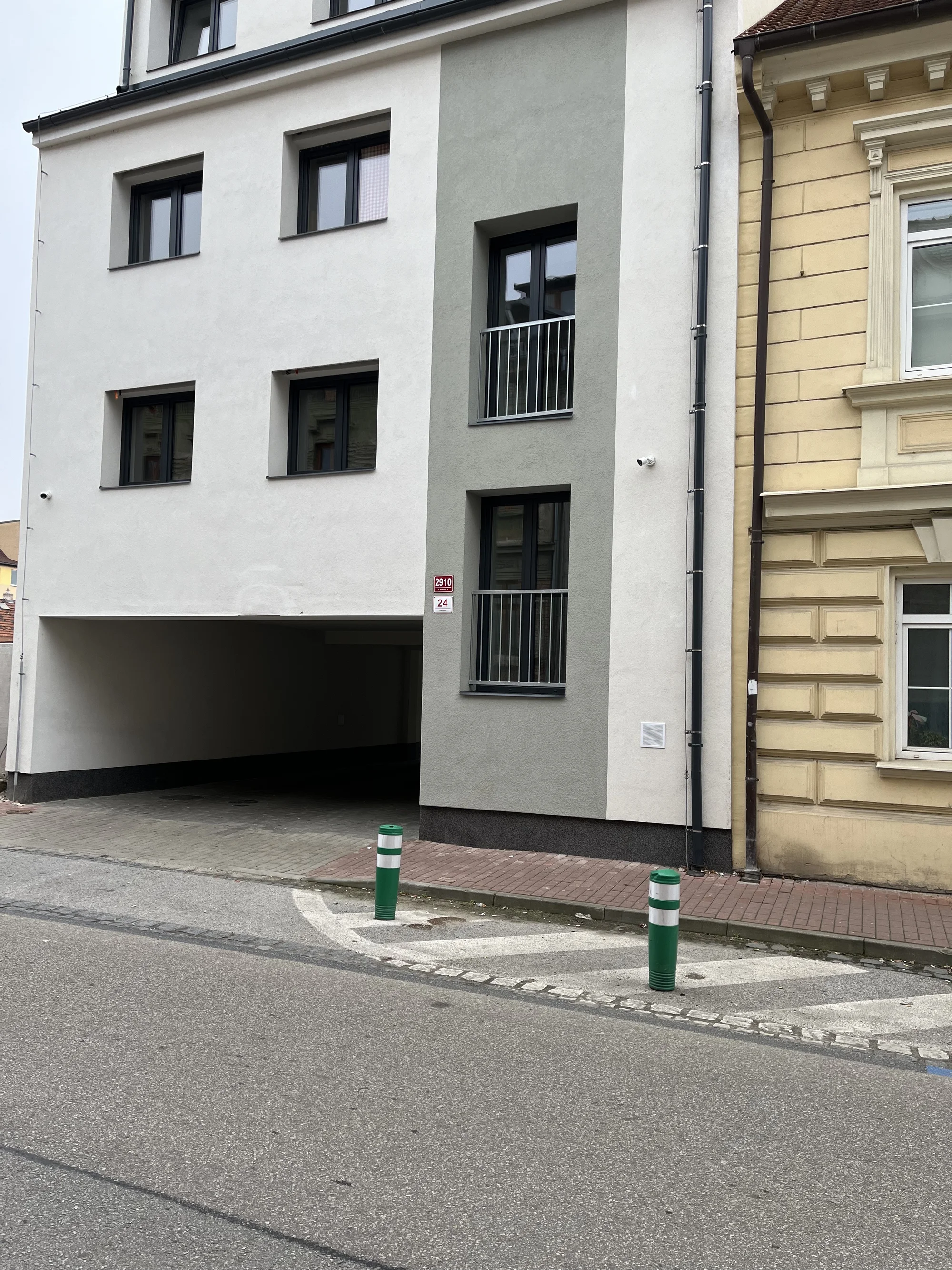 Čištění interiéru i exteriéru: základní, pokročilé či kompletní vč. ozónu