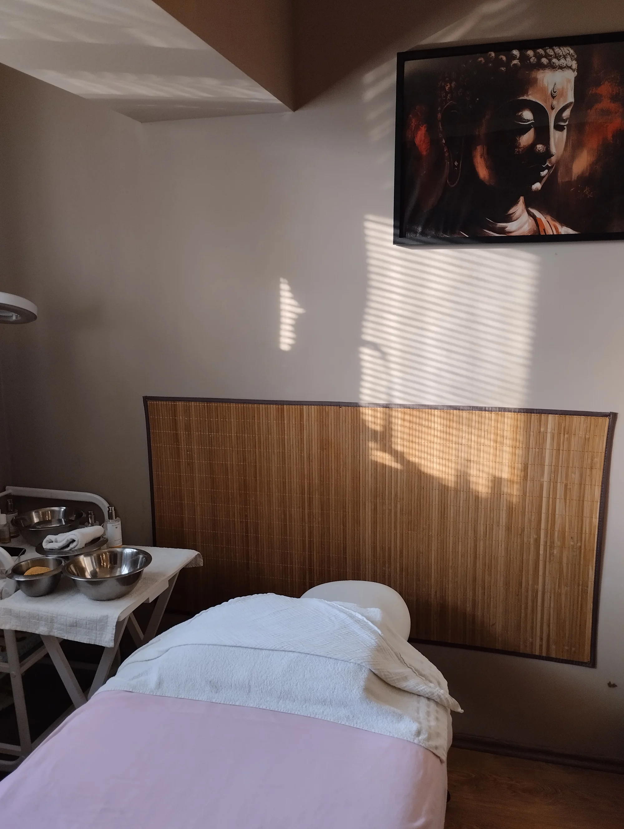 Ošetření s kosmetikou Weleda či Dr. Hauschka: 60–90 minut, čištění pleti i stimulace lymfy
