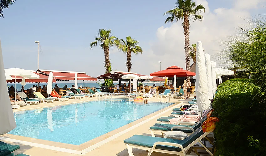 Turecká riviéra letecky: hotel Altinkum Beach***, 7 nocí s all inclusive a bazény
