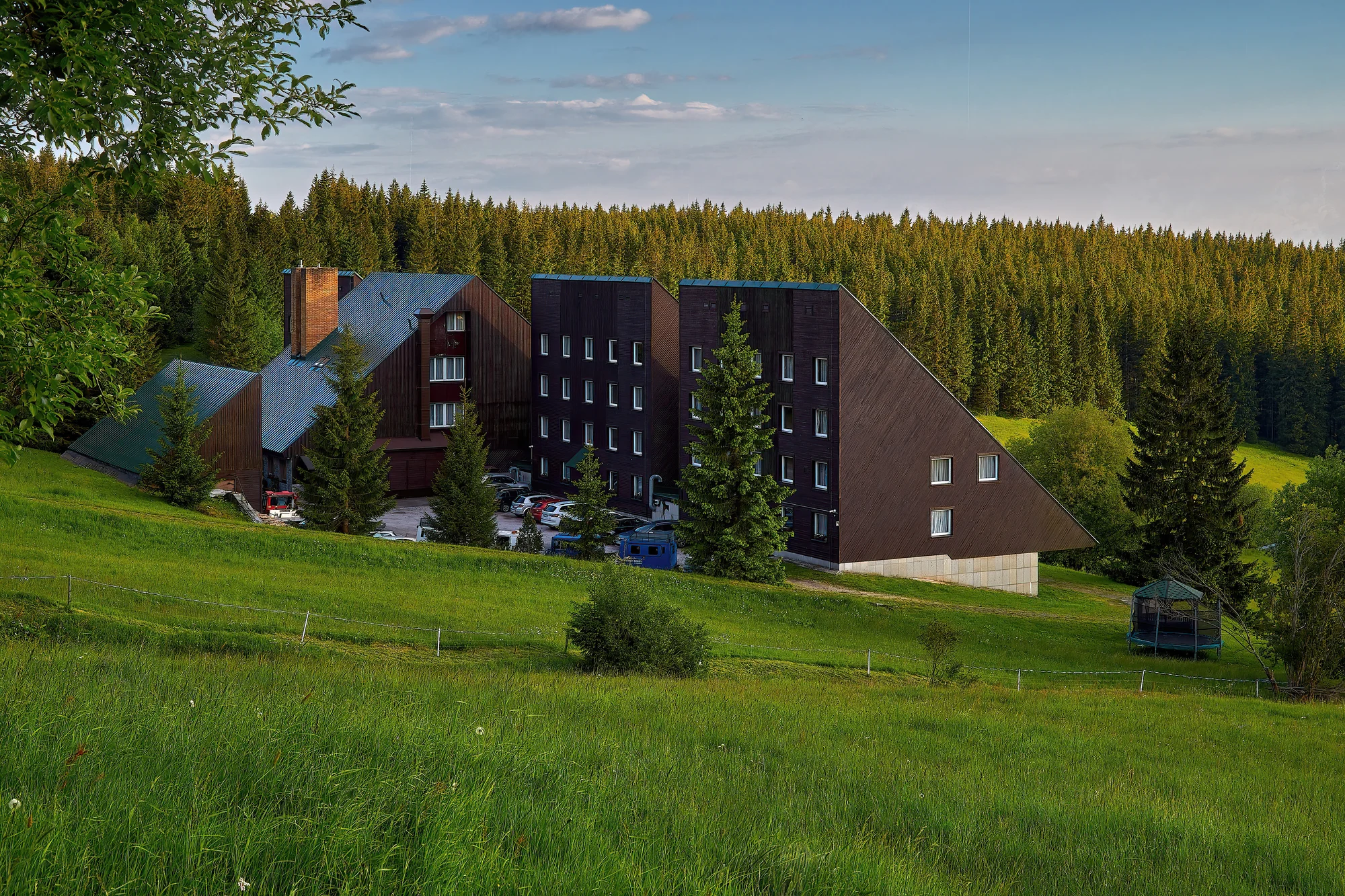 Horský hotel u Pece pod Sněžkou: snídaně či polopenze a 90 min. wellness