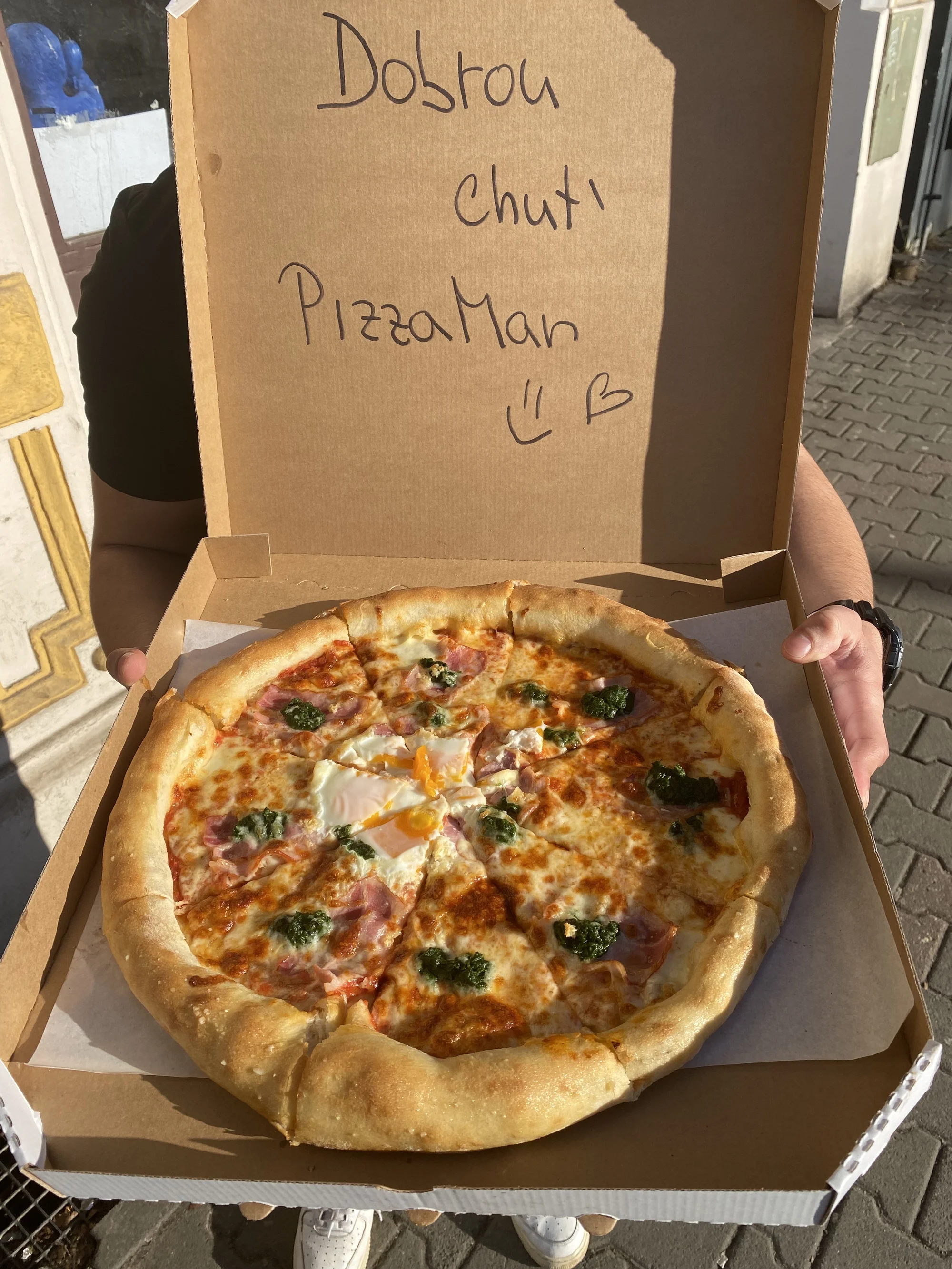 Pizza s sebou dle výběru (40 cm), 12 druhů vč. vegetariánských