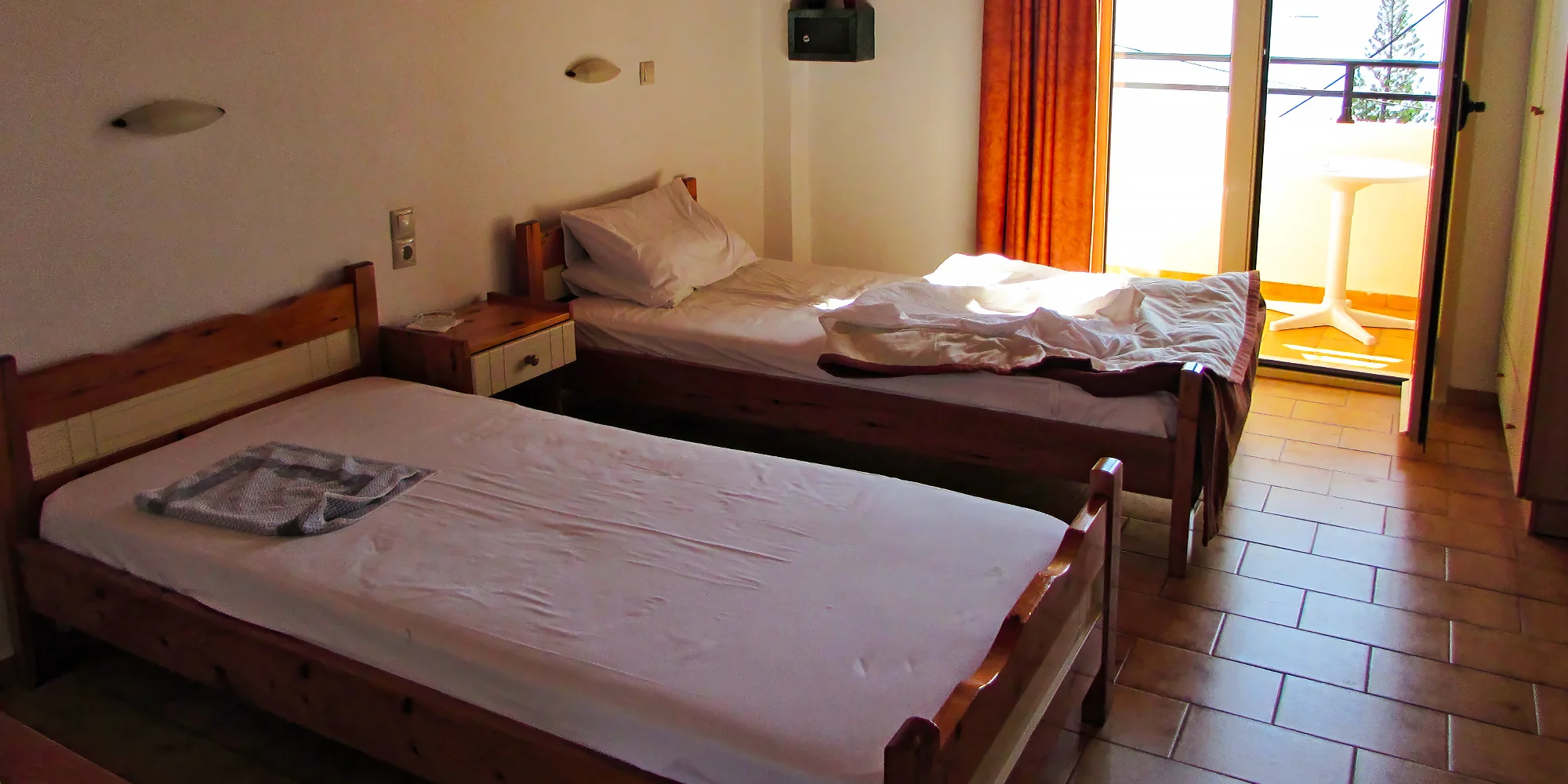 Letecký zájezd na Krétu: aparthotel s bazénem, bez stravy, snídaně i polopenze