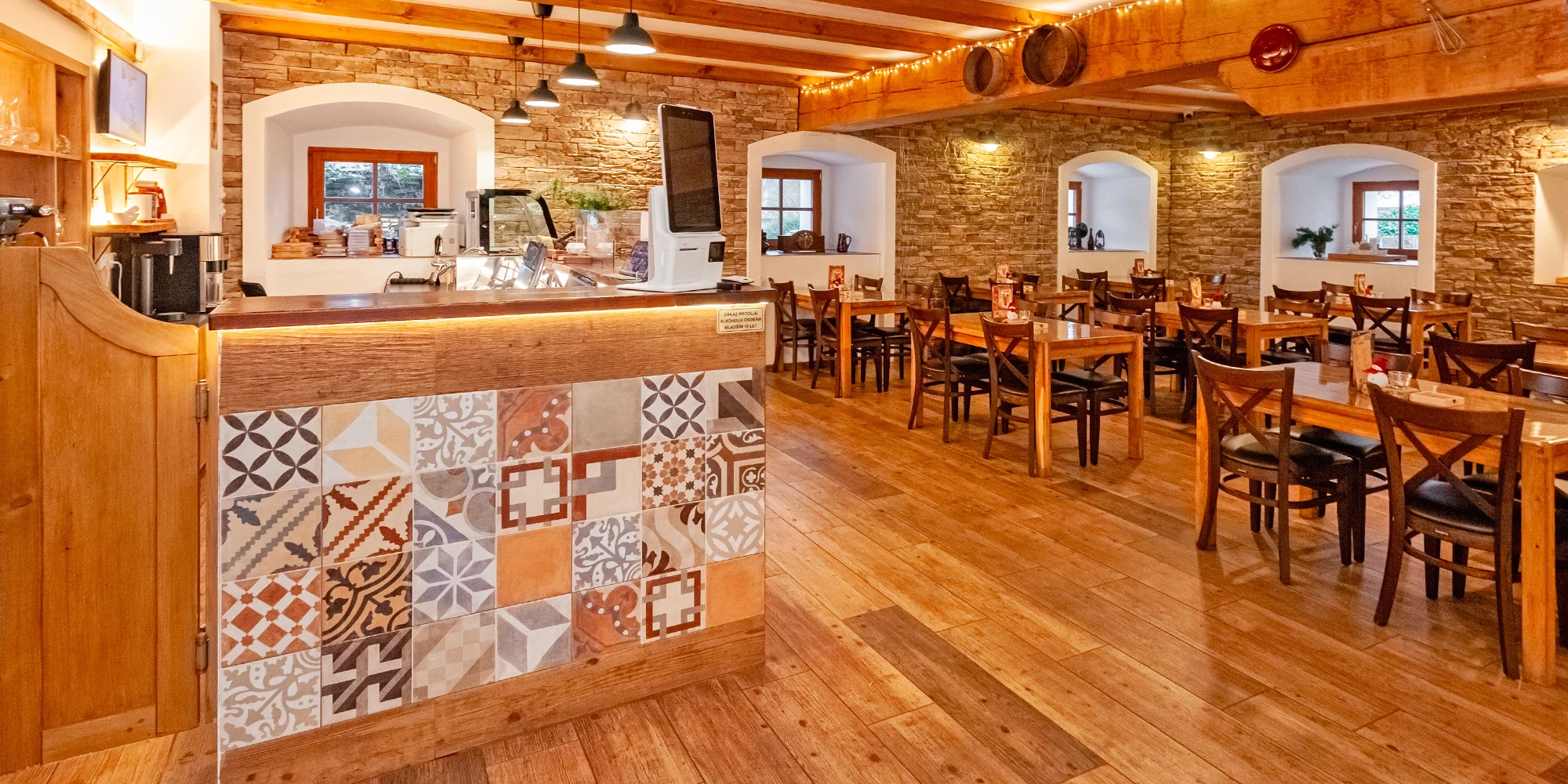Wellness resort ve Vranově nad Dyjí: snídaně i poukaz do bistra a vstupy do wellness vč. privátního