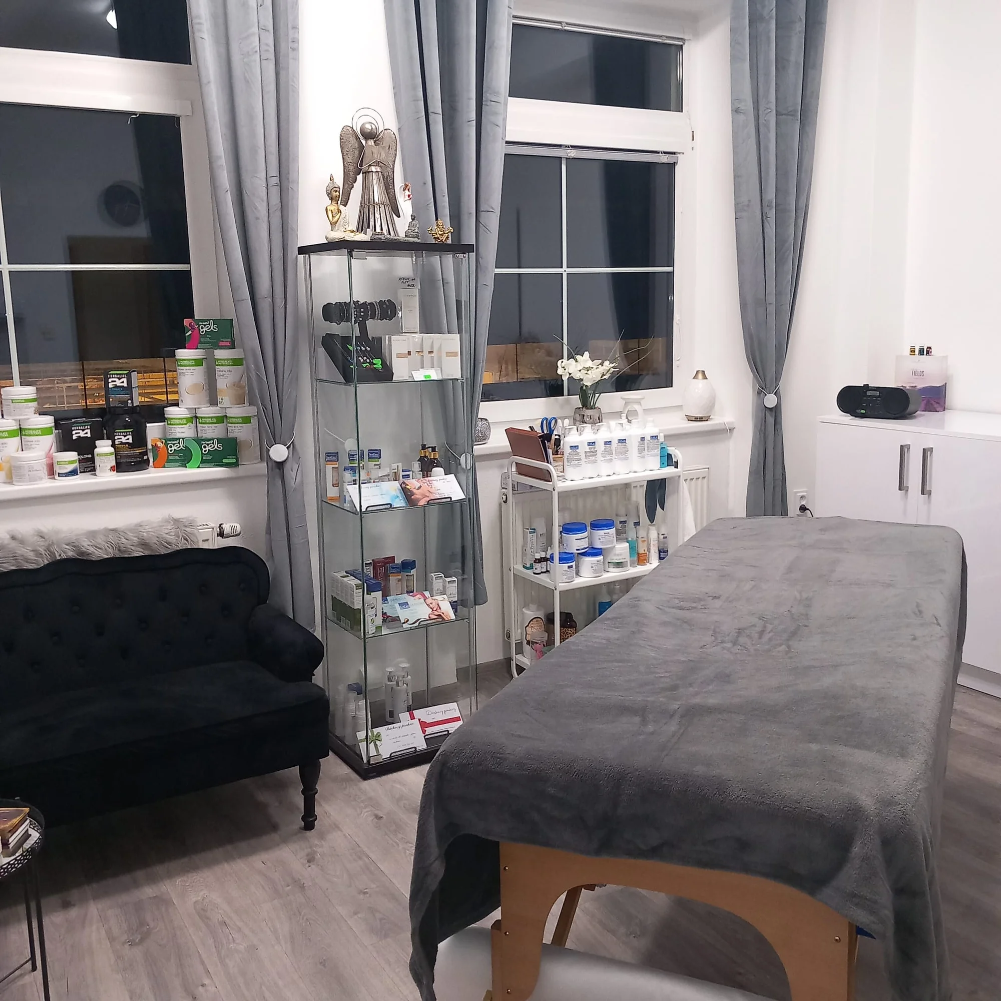 Úprava a laminace obočí, lash lifting či masáž obličeje a dekoltu