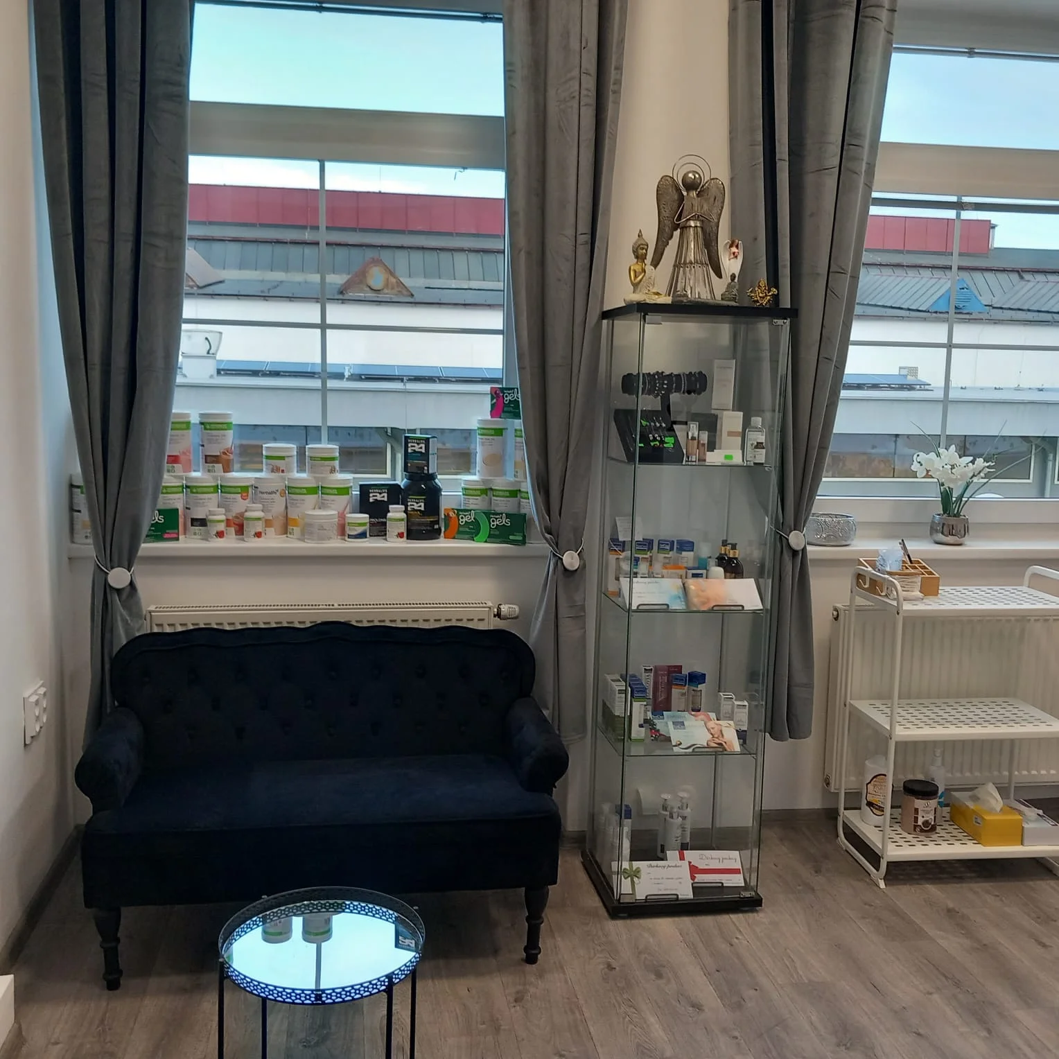 Úprava a laminace obočí, lash lifting či masáž obličeje a dekoltu