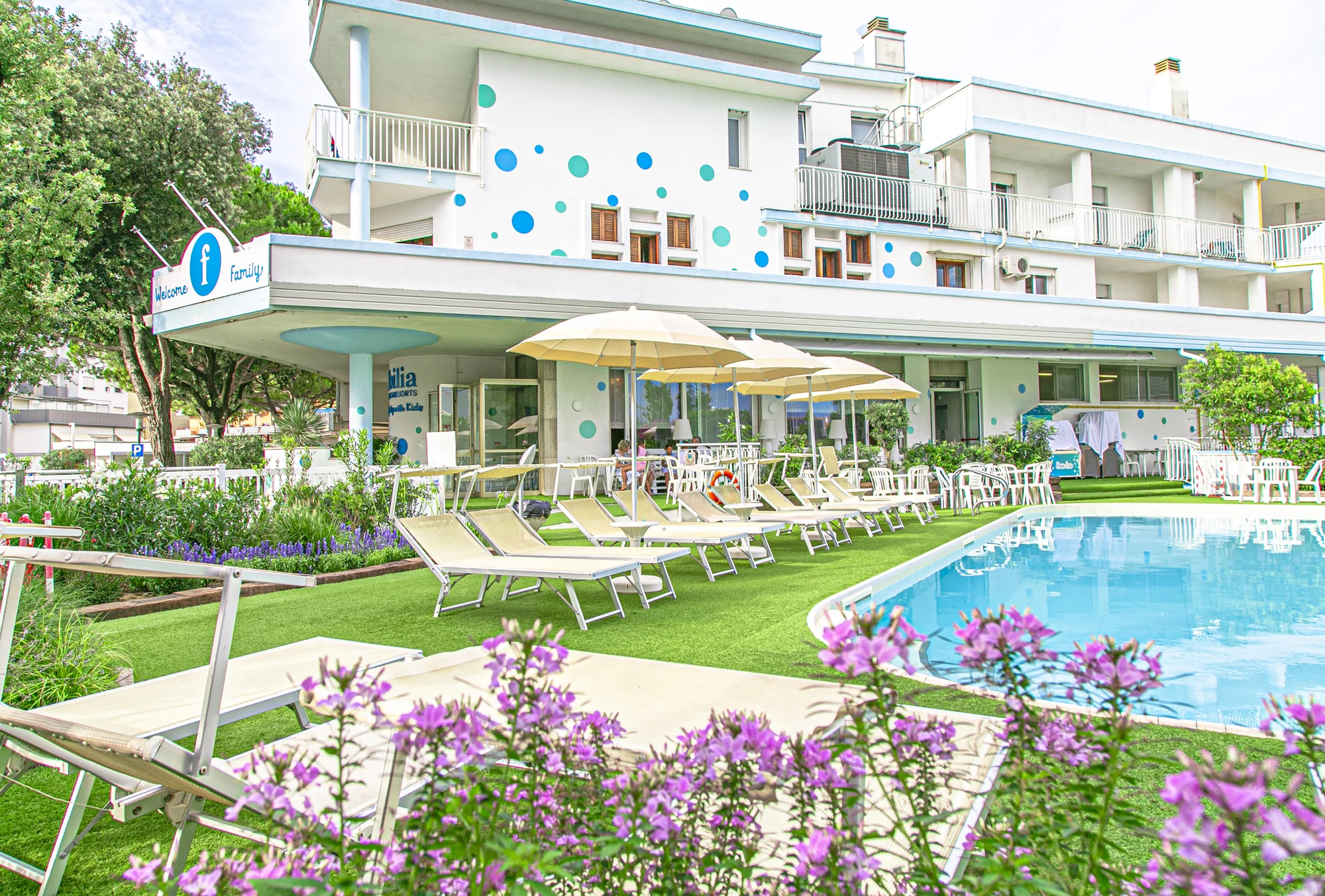 K moři do Itálie: family hotel u pláže, bazén, animační program a plná či polopenze