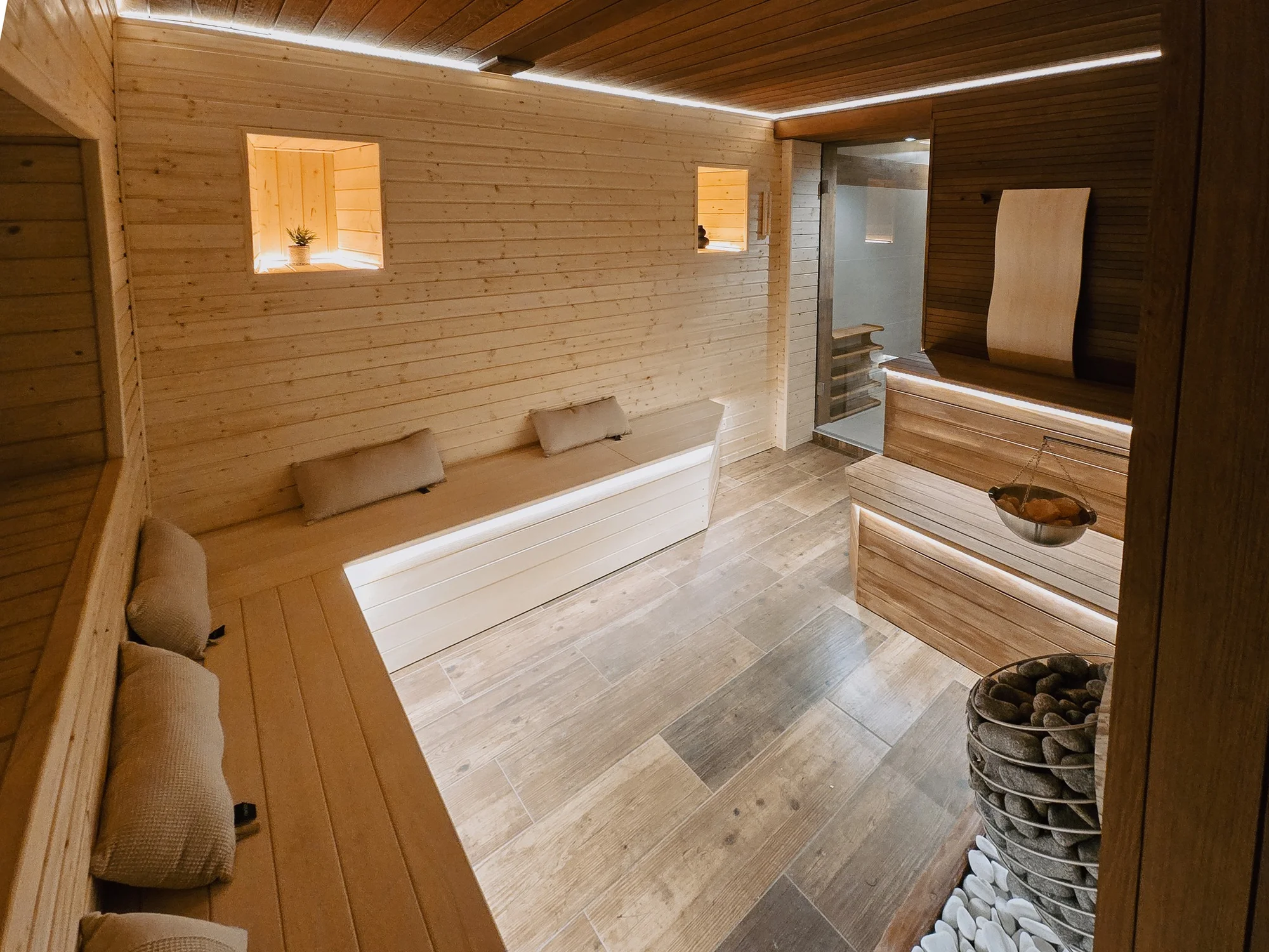 Privátní wellness balíčky: 75 nebo 150 min. vířivky a sauny pro 2 osoby