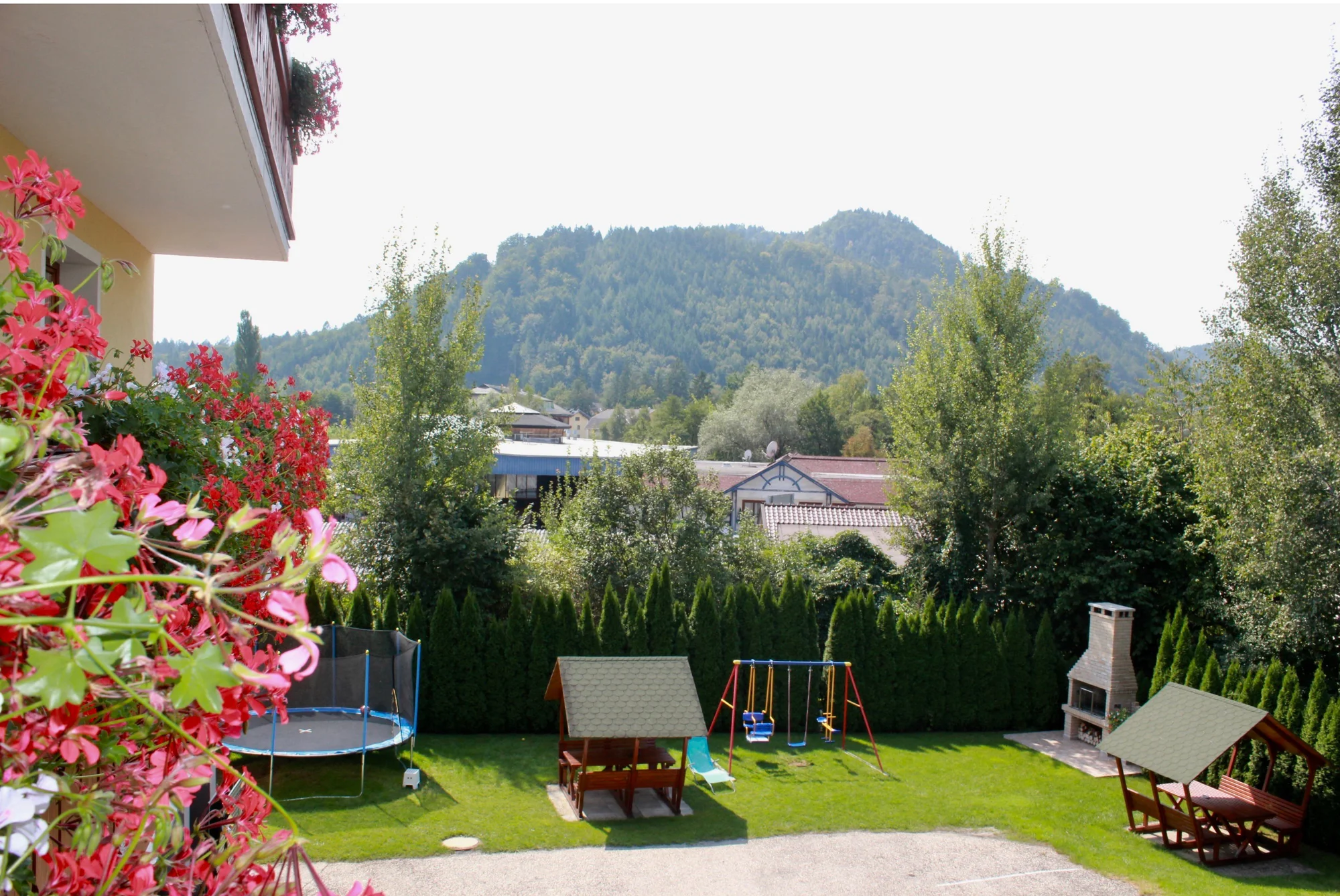 Rodinná dovolená v Korutanech: 3* hotel u jezera Klopeiner, soukromá pláž, snídaně