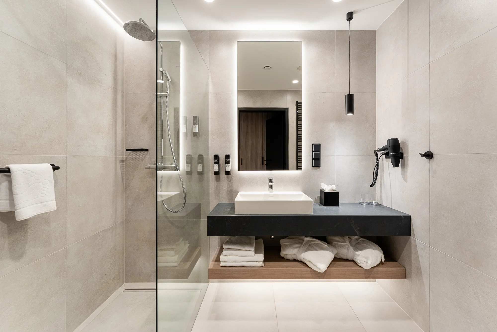 5* hotel přímo na pláži u Baltu: vnitřní i venkovní wellness, polopenze, animační program
