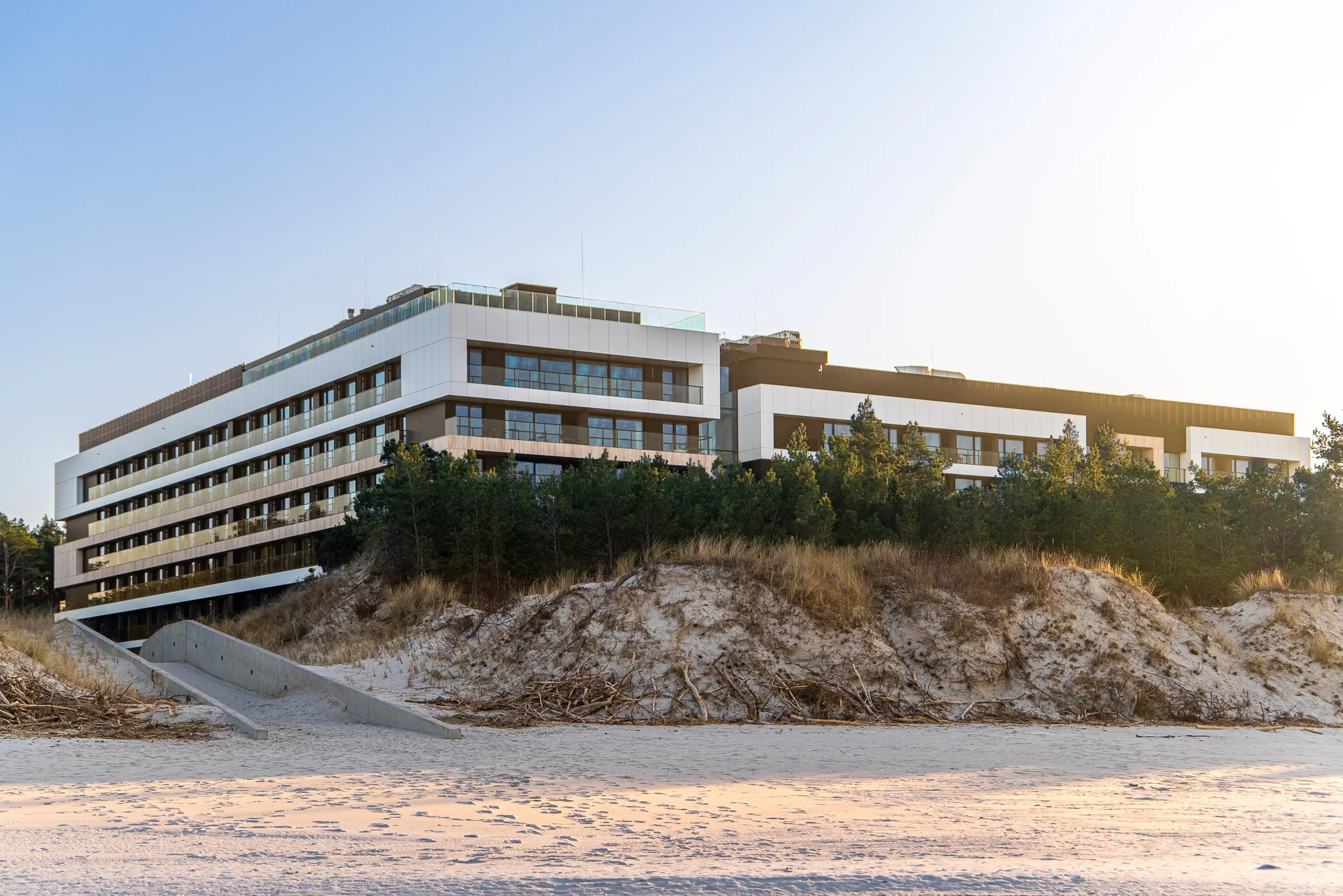 5* hotel přímo na pláži u Baltu: vnitřní i venkovní wellness, polopenze, animační program