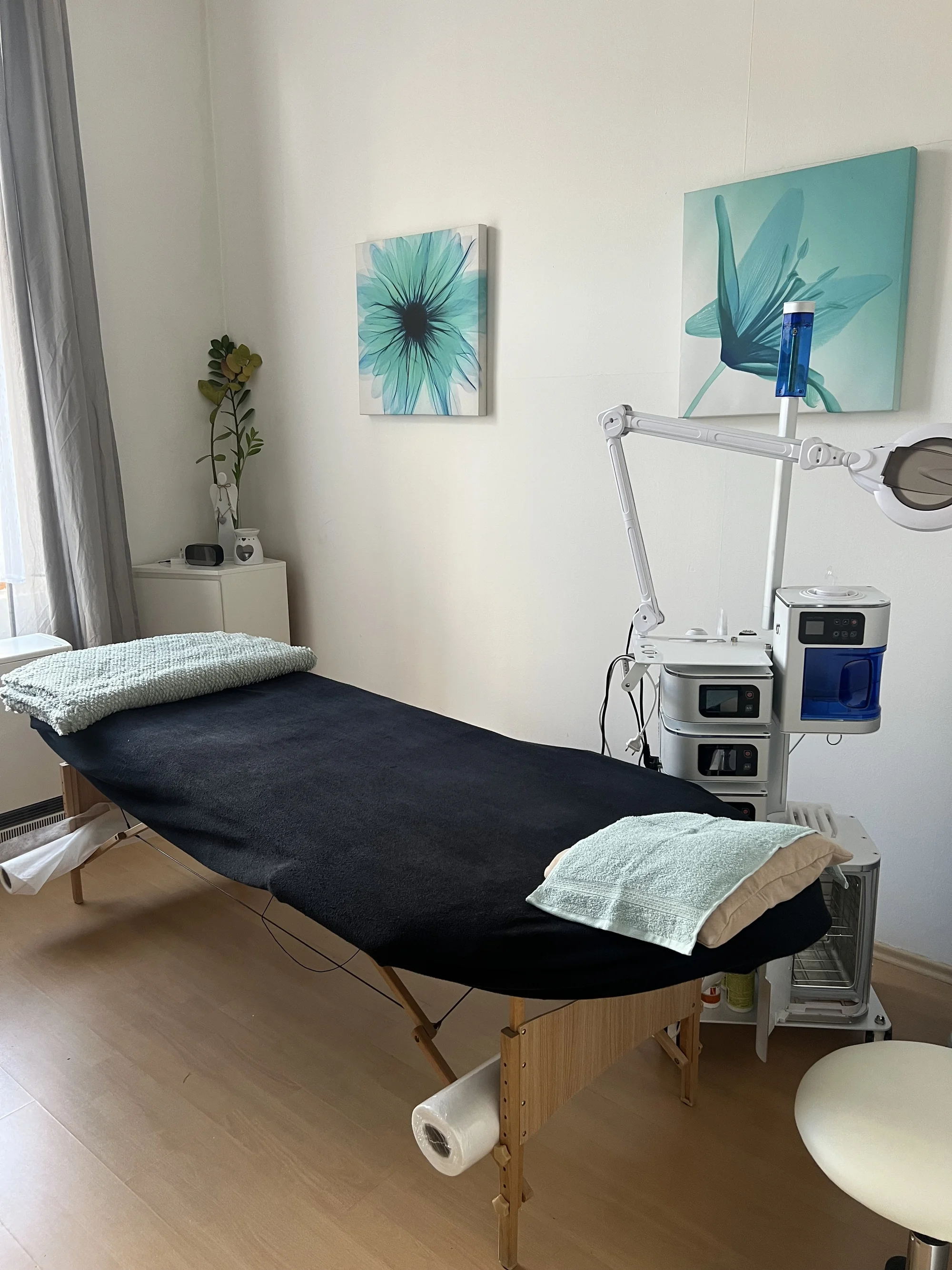Omlazující péče, relax ošetření i čištění pleti vč. masáže gua sha
