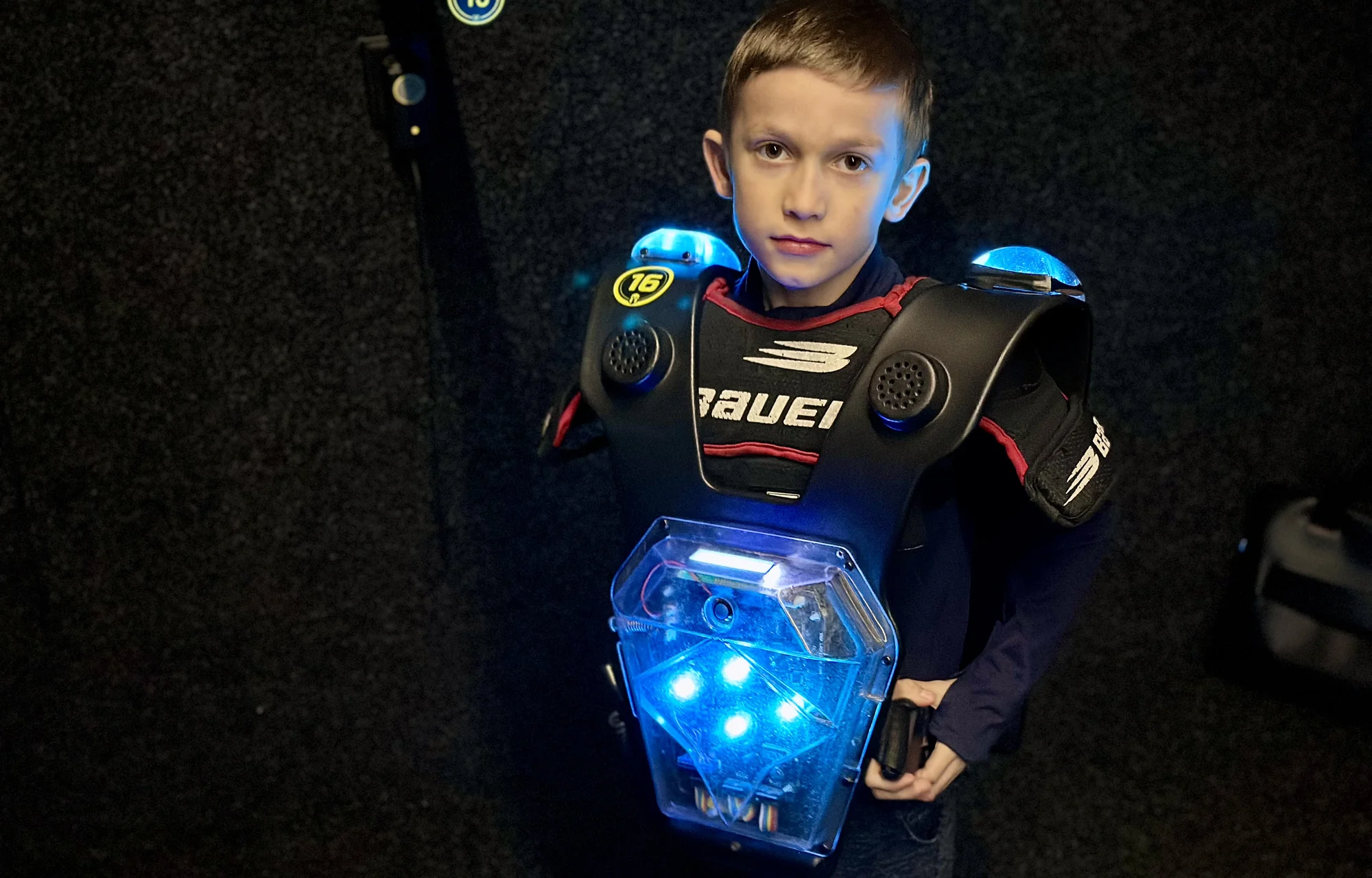 Akce a zábava: laser game pro 1–10 osob v moderní pražské aréně vč. možnosti mít arénu pro sebe
