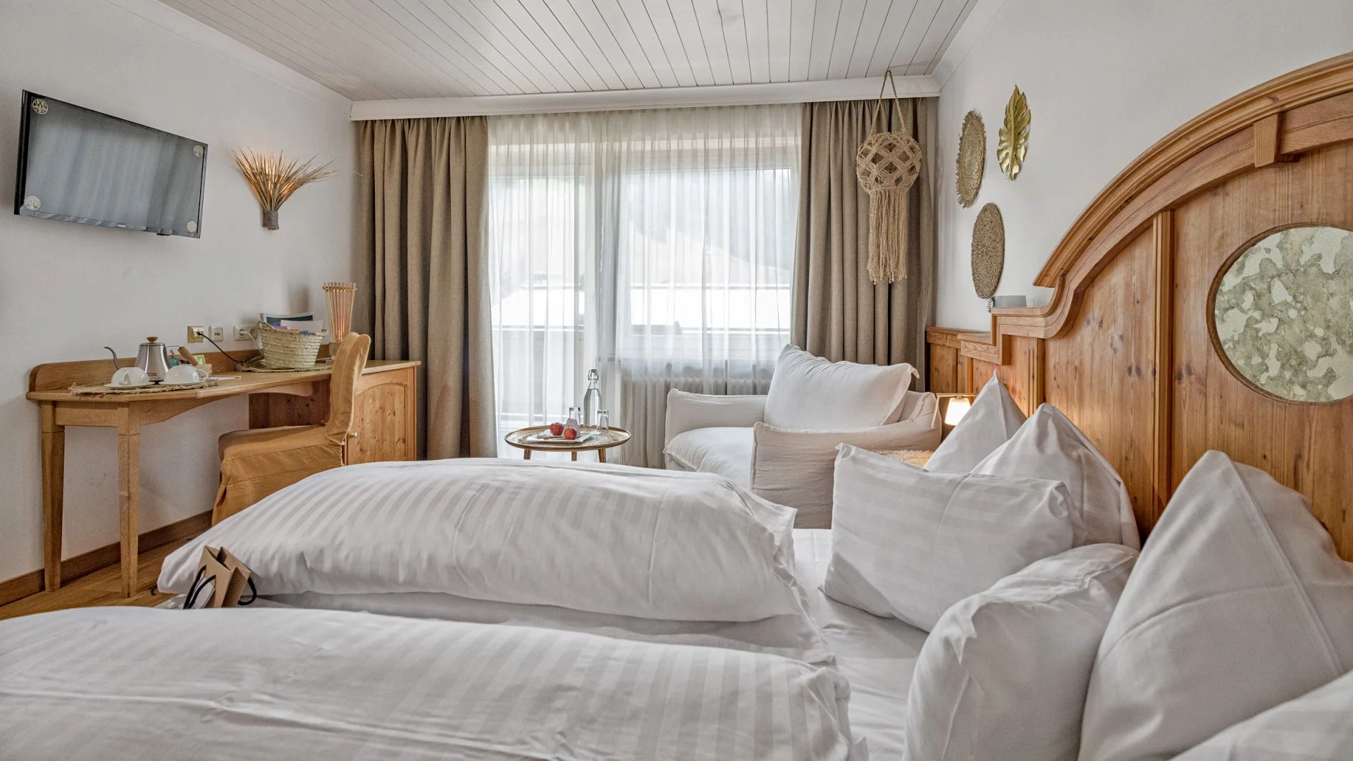 Luxusní rodinná dovolená v Alpách: 4* hotel s polopenzí plus, neomezený wellness, karta výhod