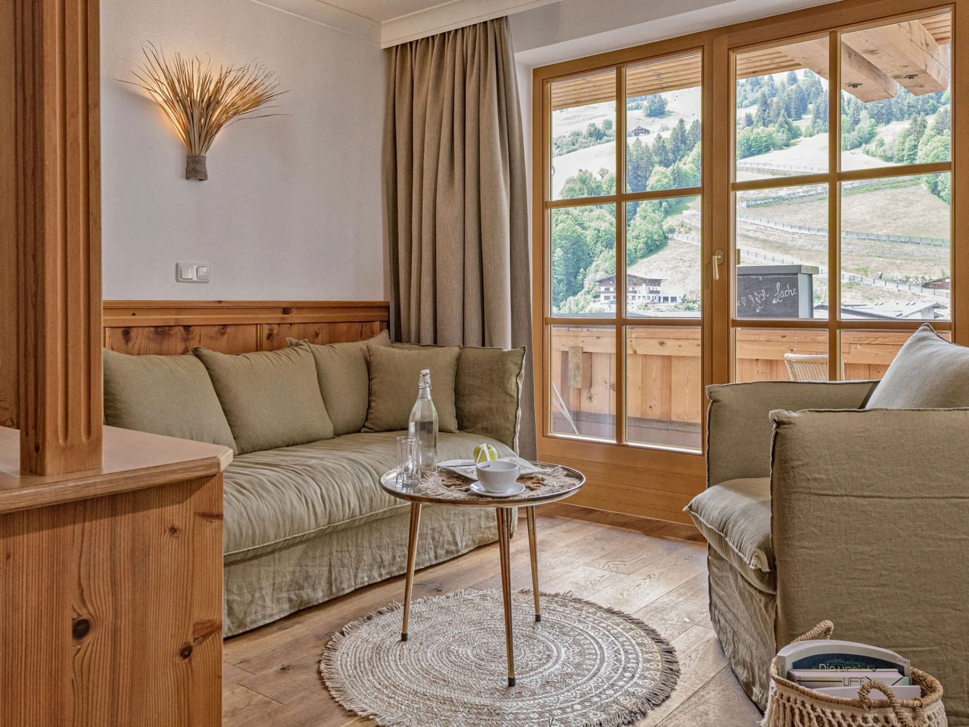 Luxusní rodinná dovolená v Alpách: 4* hotel s polopenzí plus, neomezený wellness, karta výhod