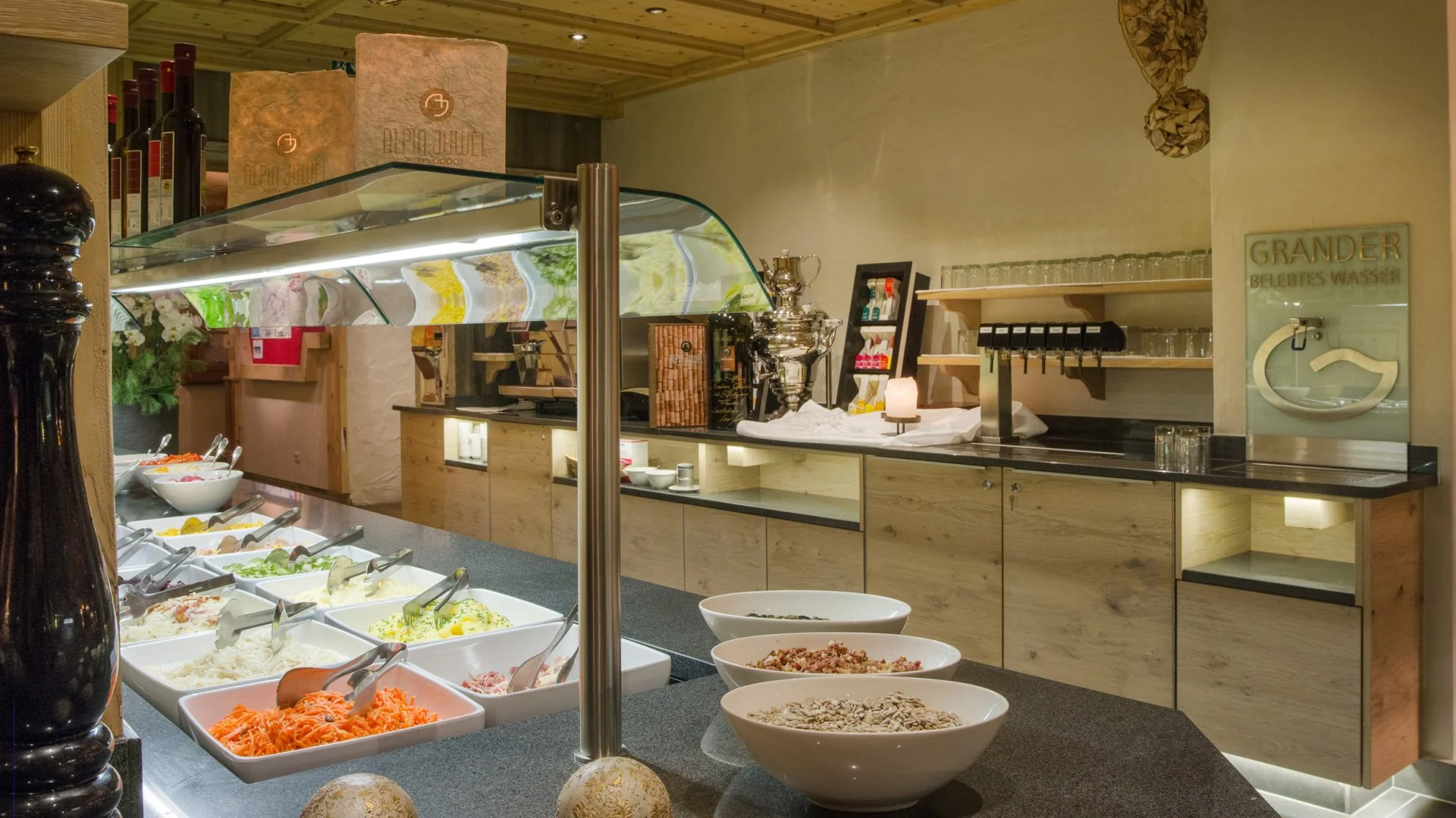 Luxusní rodinná dovolená v Alpách: 4* hotel s polopenzí plus, neomezený wellness, karta výhod