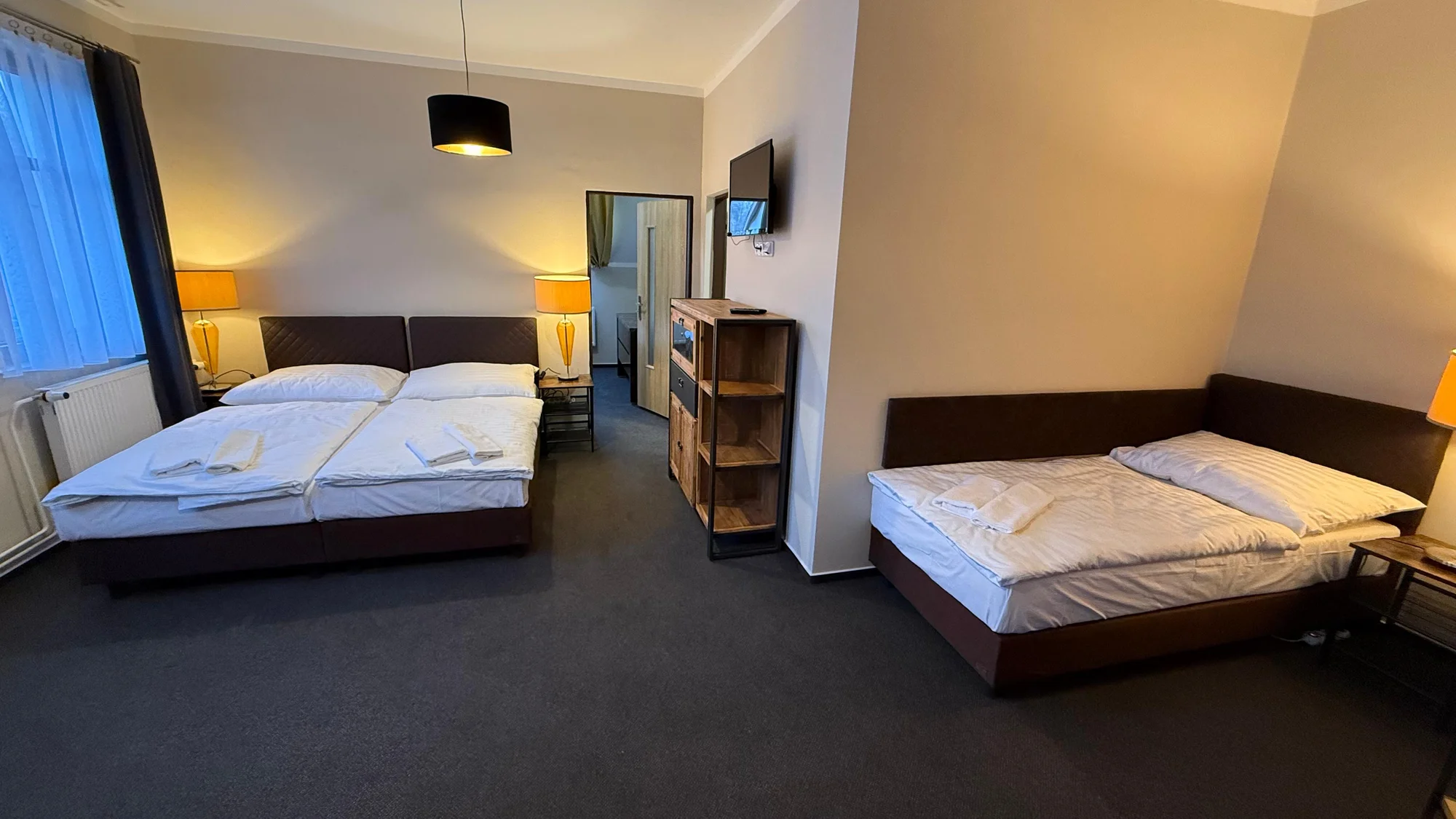 Českosaské Švýcarsko: nový hotel s wellness, snídaně či polopenze i výlety k Pravčické bráně