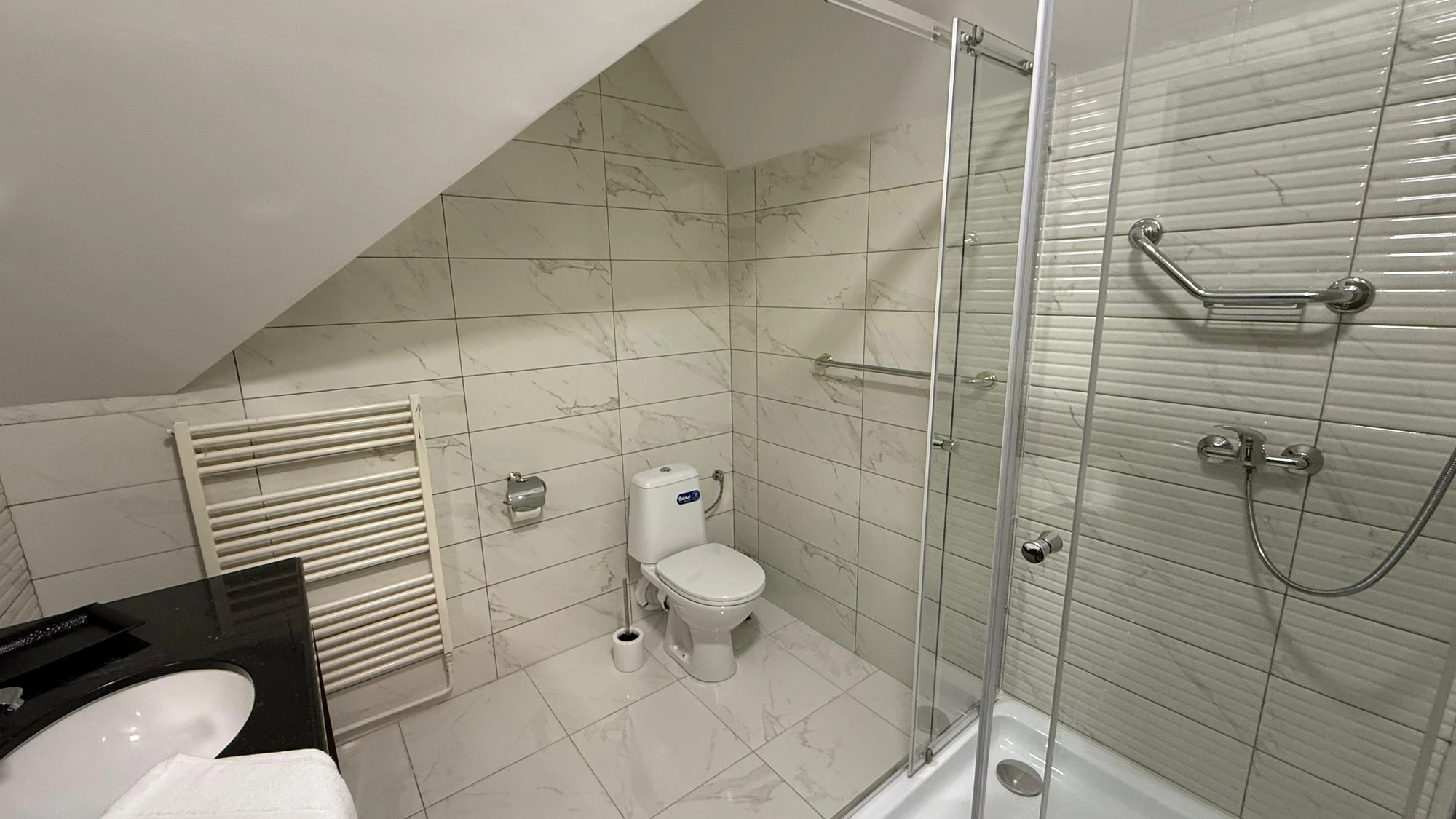 Českosaské Švýcarsko: nový hotel s wellness, snídaně či polopenze i výlety k Pravčické bráně