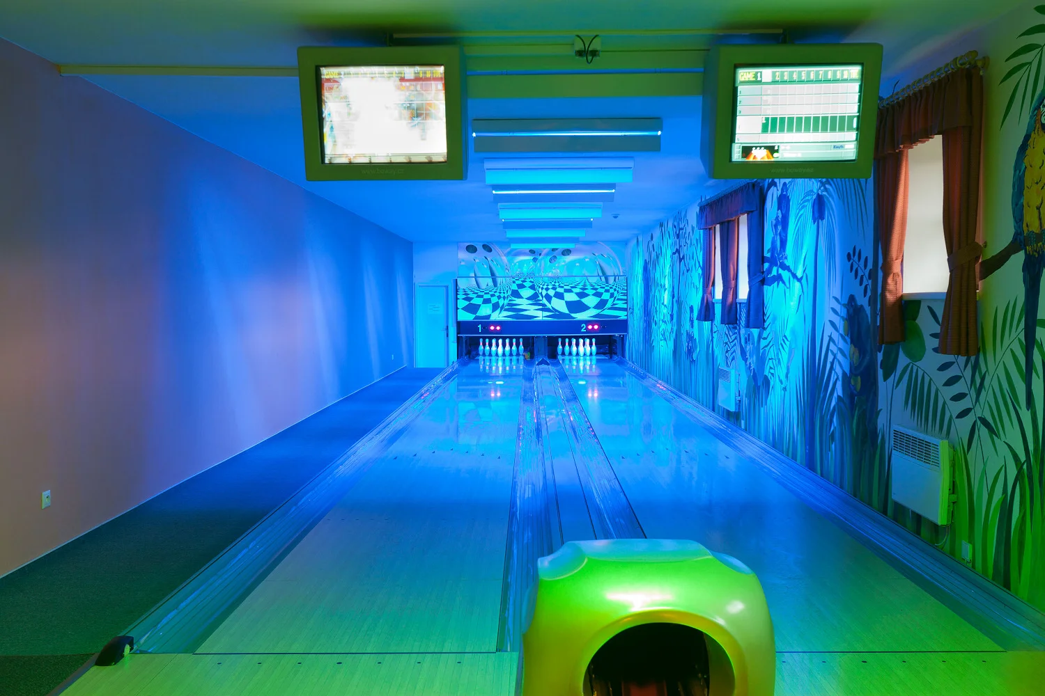 Pobyt v historické Klostermannově chatě na Modravě: snídaně i sauna či bowling a spousta výletních cílů