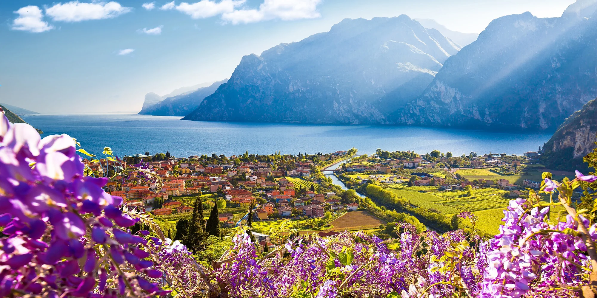 Lago di Garda: hotel u jezera a pláže, půjčení kol, víno na pokoji i strava