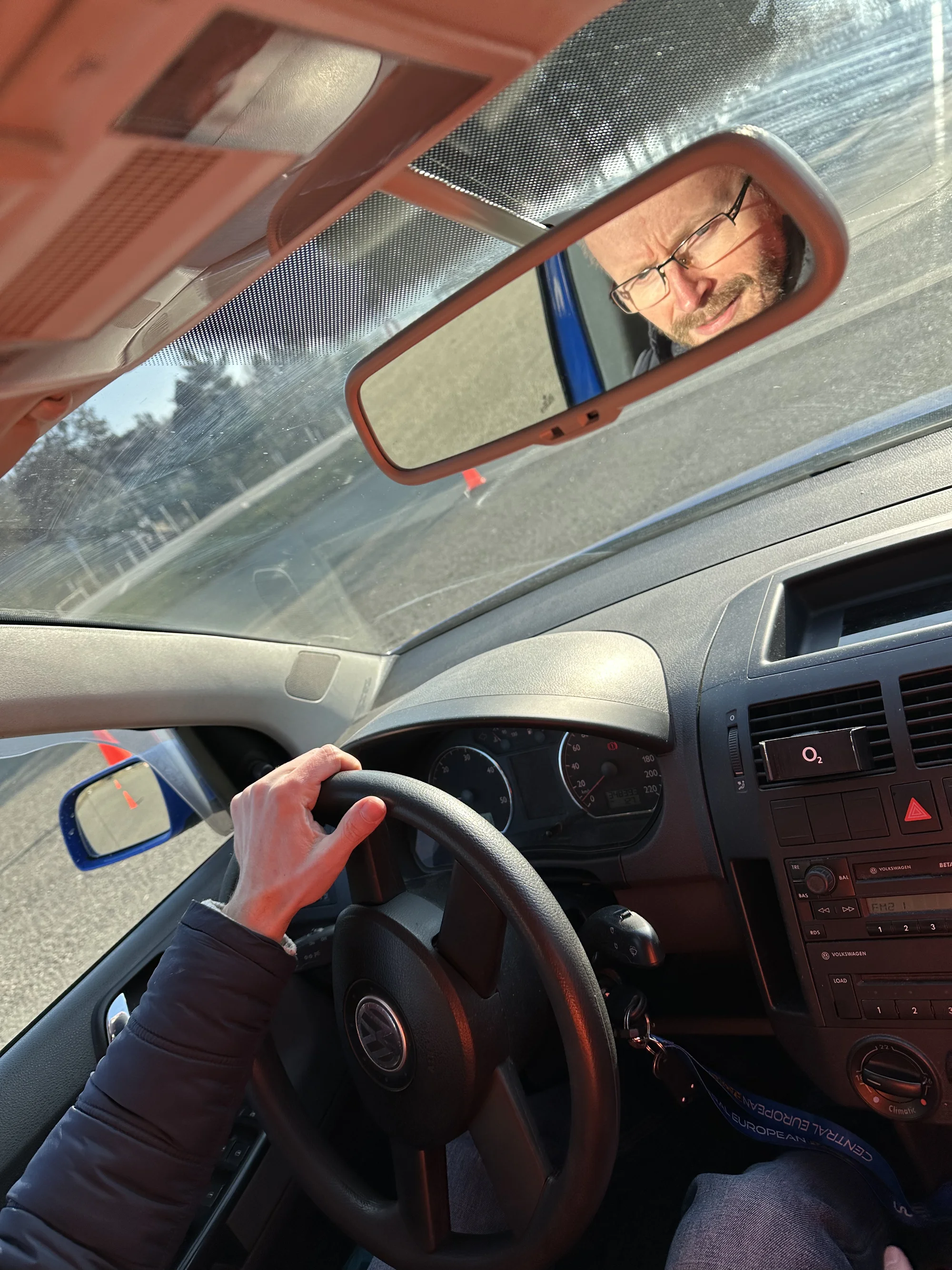 Zážitky za volantem: kurzy smyku a bezpečného driftování u Příbrami