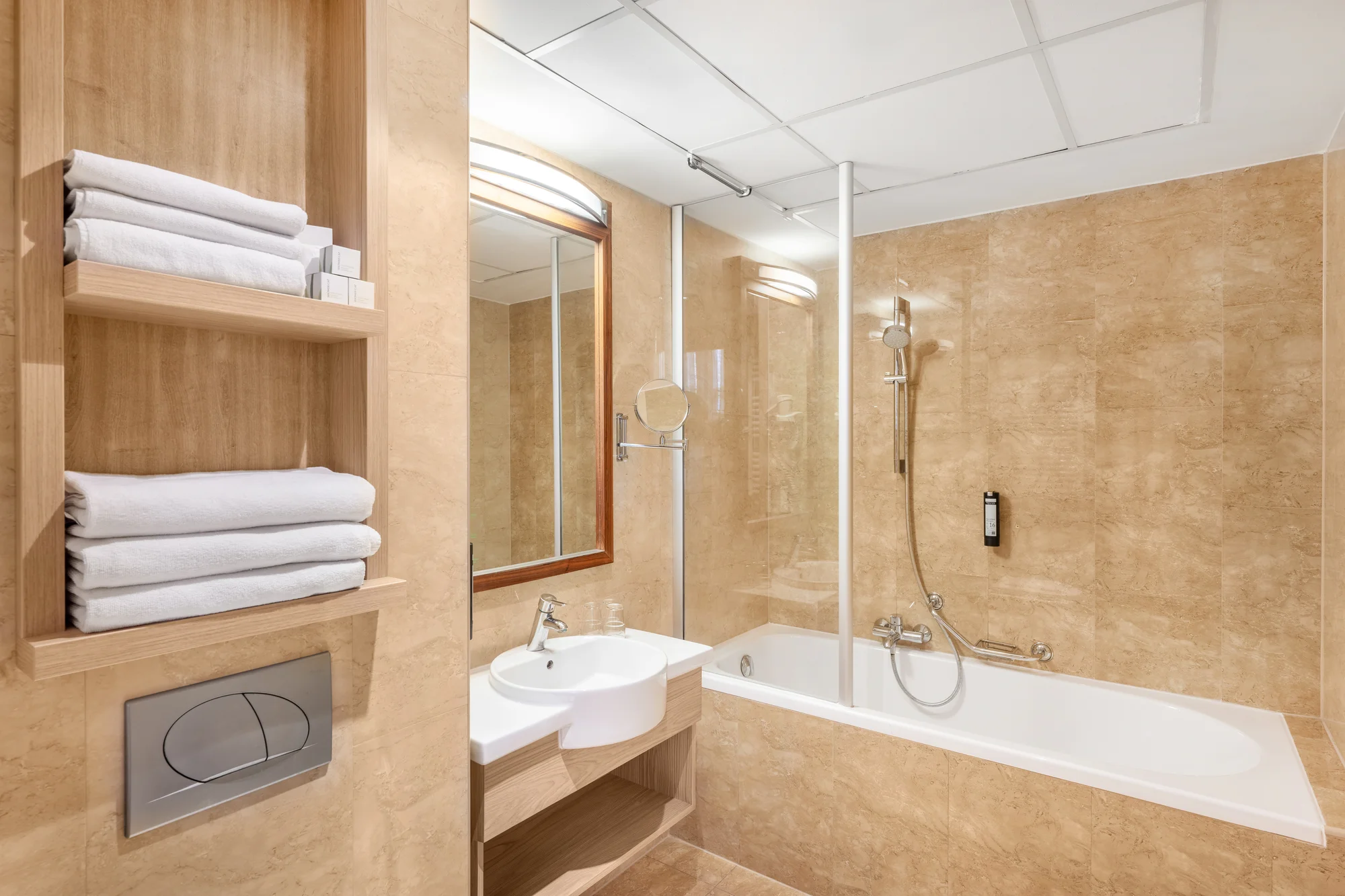 4* hotel v historickém centru Budapešti: pobyt se snídaní