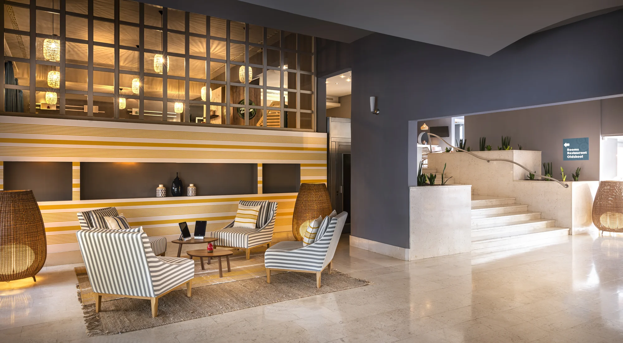 Rabac na Istrii: hotel 70 m od pláže, 4 bazény pro dospělé i děti, plná penze, 3. osoba zdarma