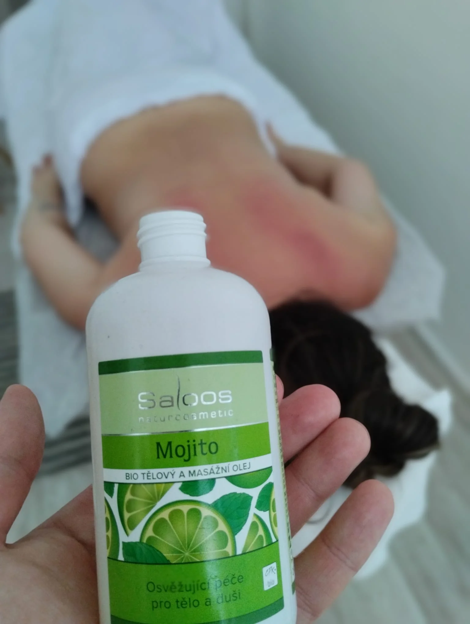 Masáže podle výběru v délce až 90 min.: relaxační, baňkování i lávové kameny