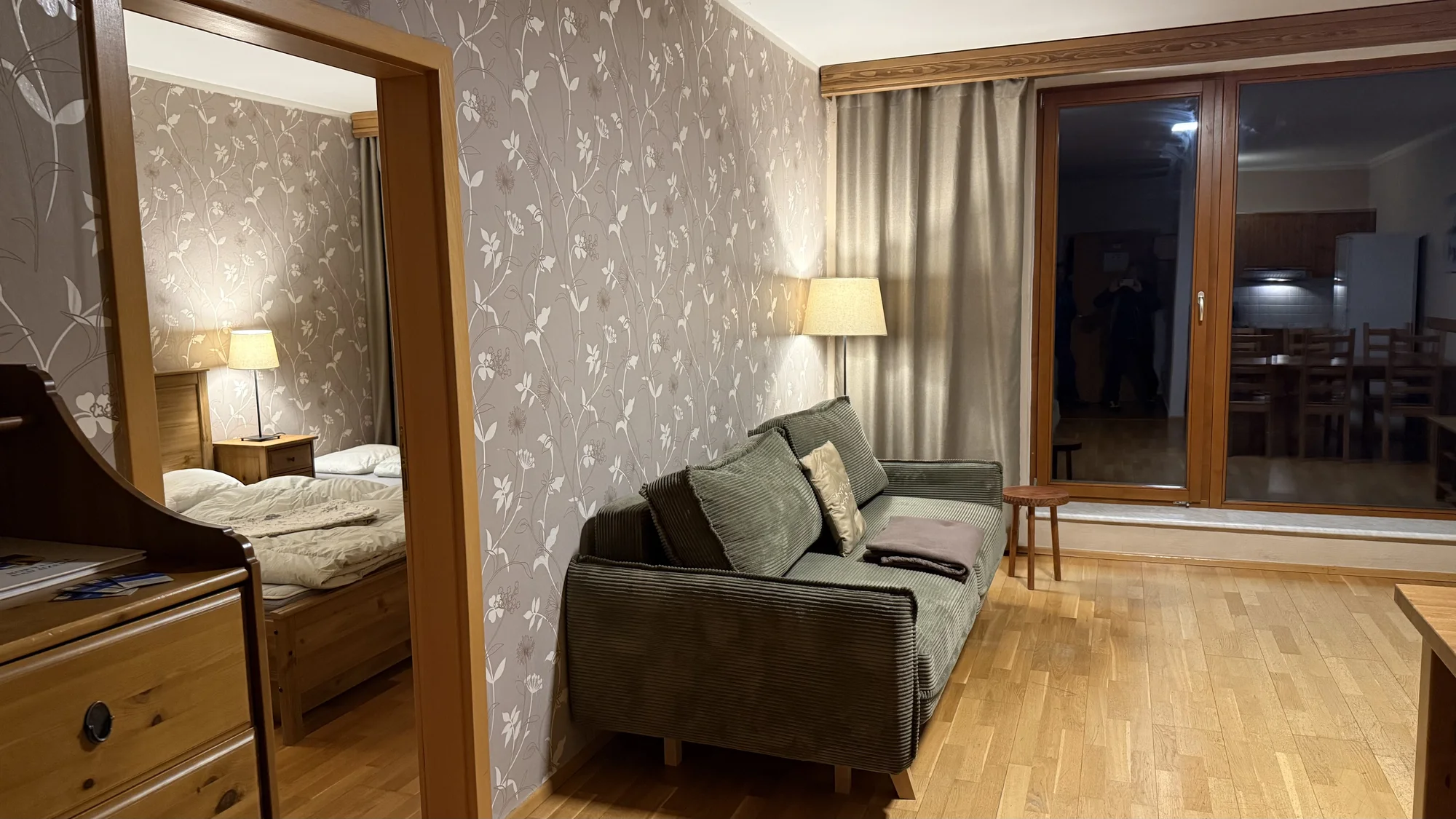 Útulné horské apartmány až pro 8 lidí v srdci Krkonoš: posezení u táboráku i výlety do okolí