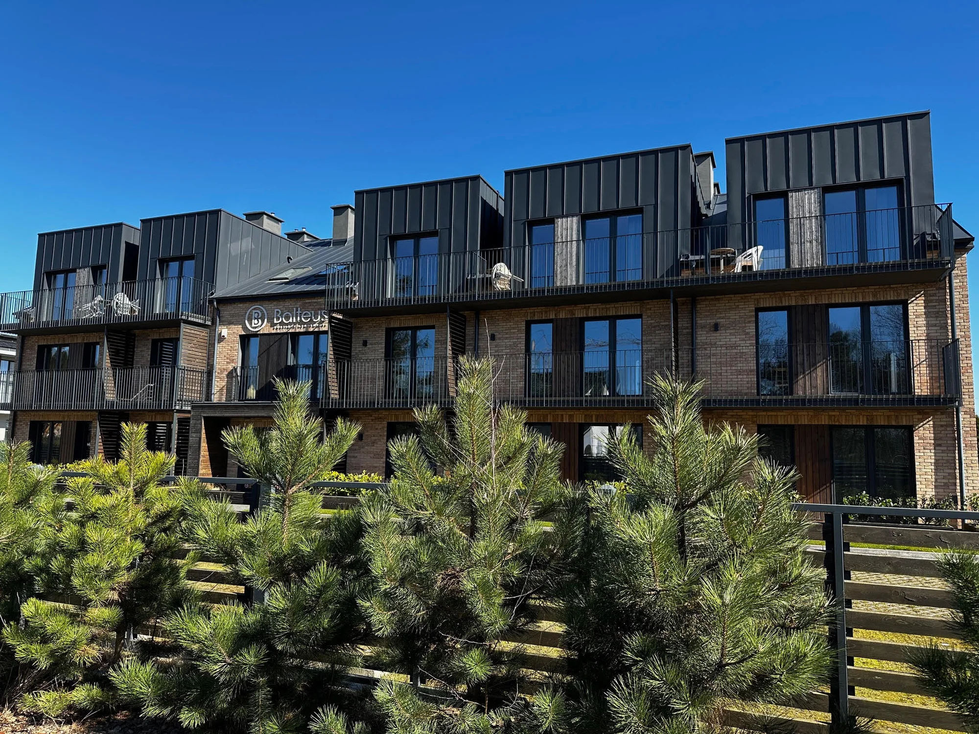 Pobyt u Kolobřehu pro dva i rodinu: moderně vybavené apartmány a snídaně i wellness, akce 2 děti zdarma