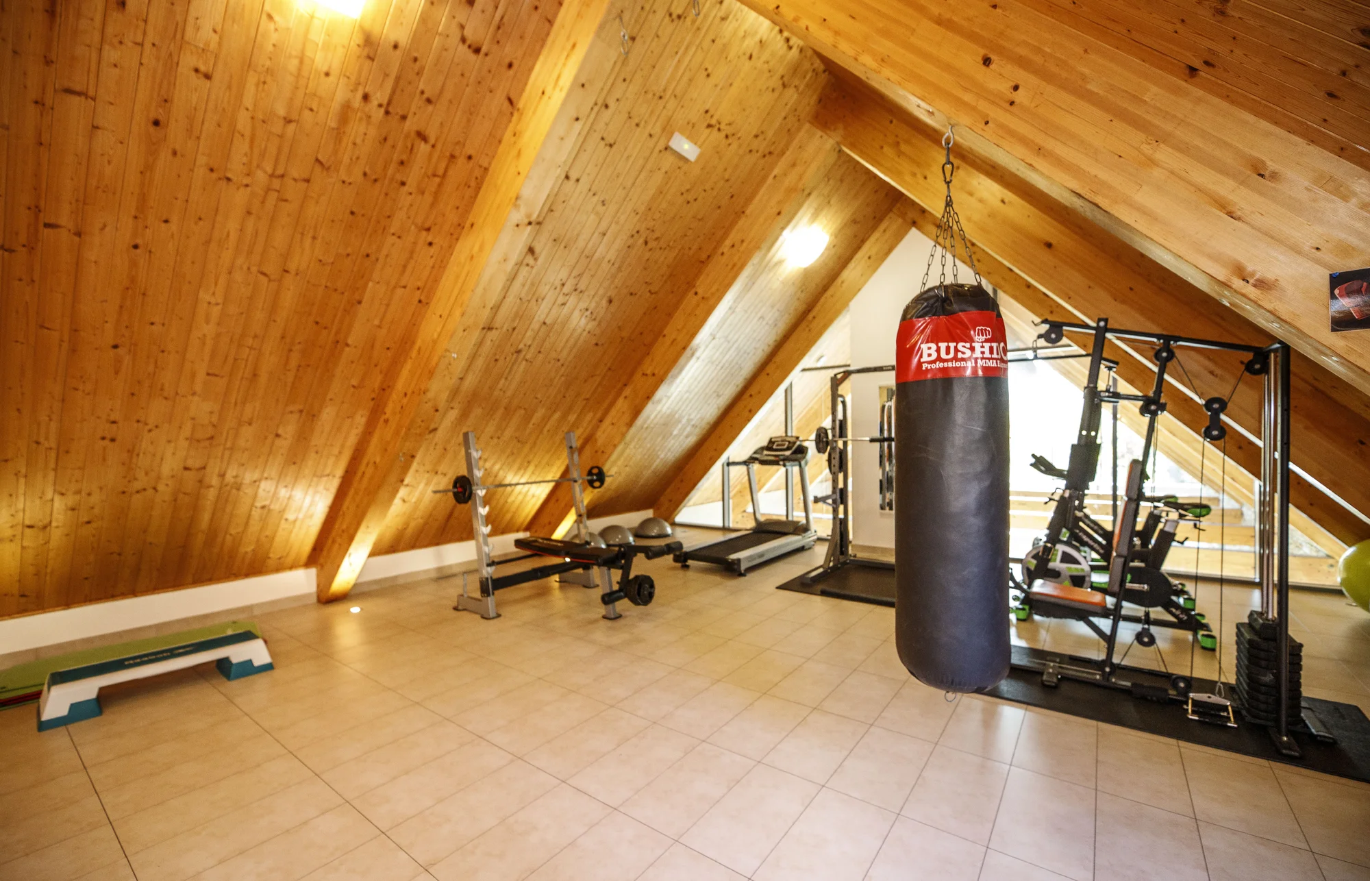 Pobyt v Beskydech: polopenze a relax ve wellness, turistické trasy, areál plný atrakcí a sleva na ně