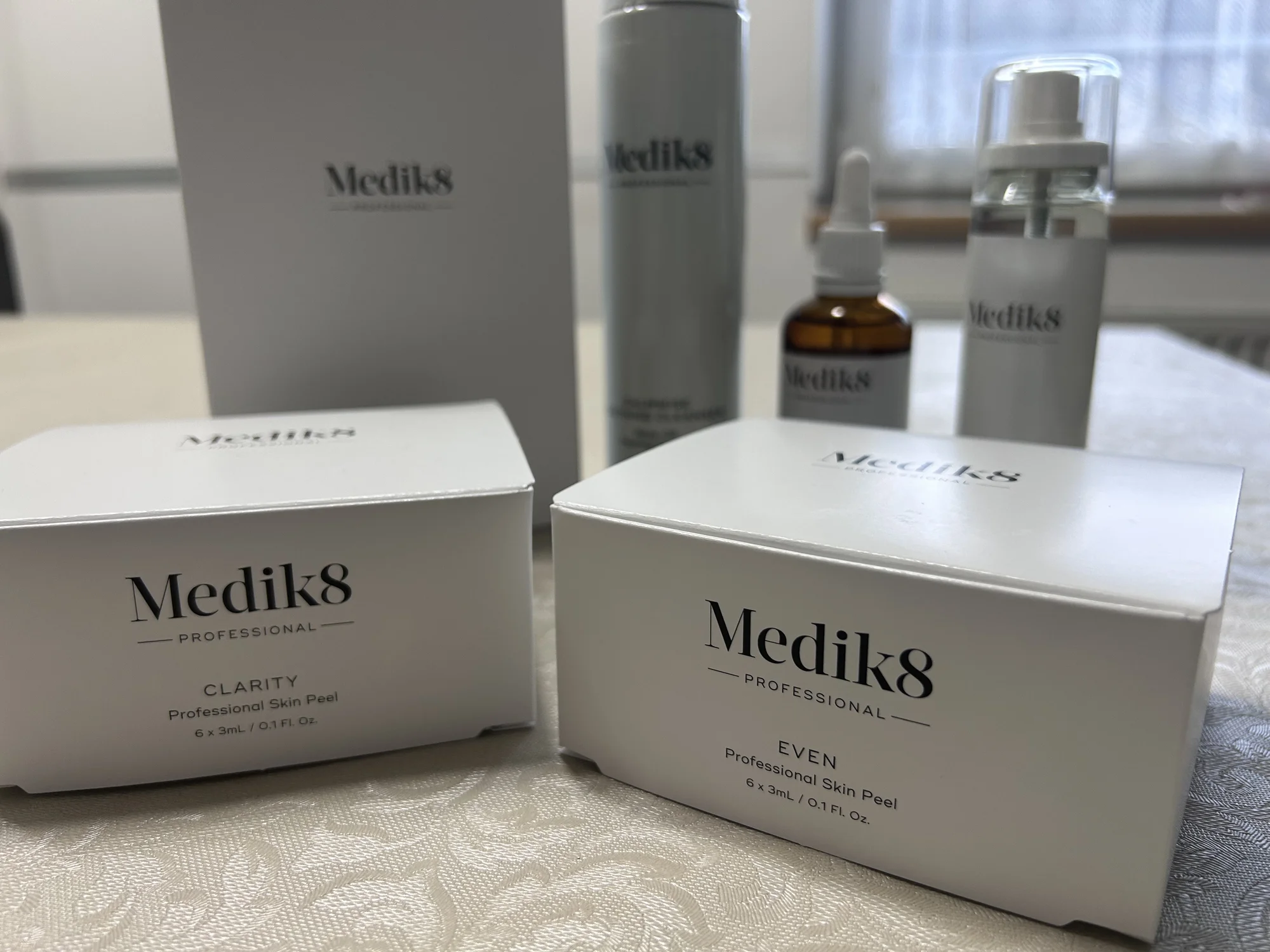 Chemický peeling dle typu pleti: 1 nebo 3 ošetření vč. masky a SPF krému