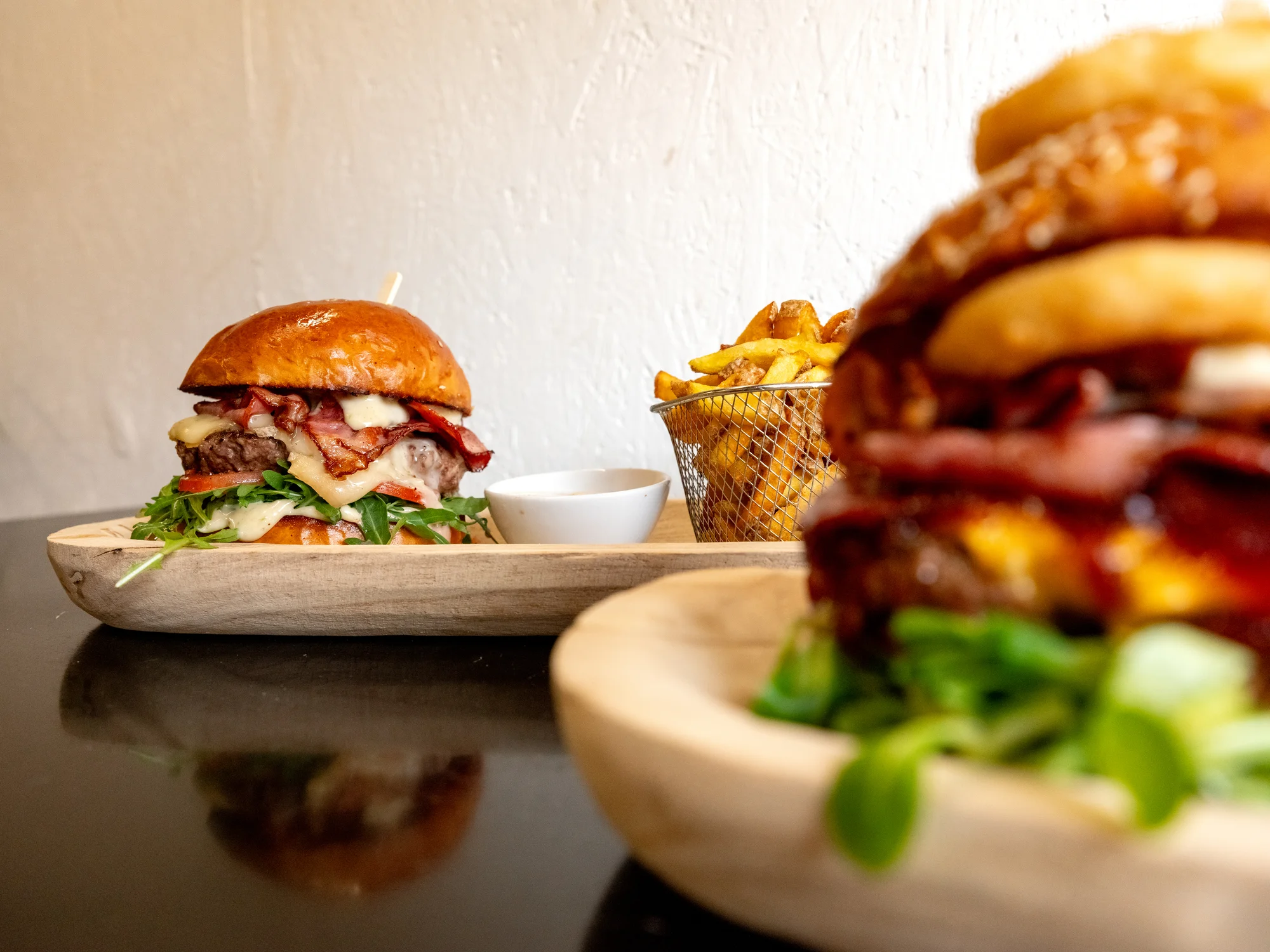 1 nebo 2 burgery dle výběru nebo menu vč. příloh a nápojů
