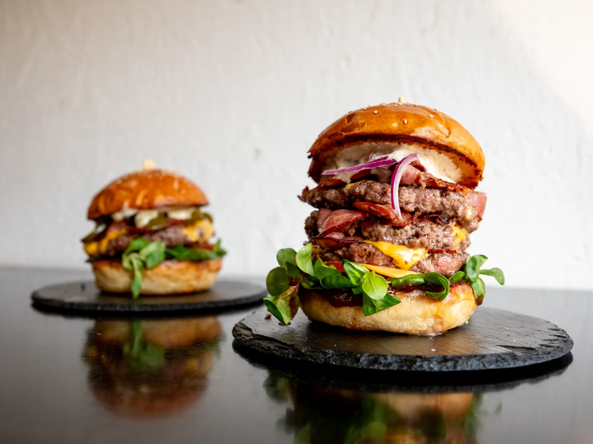 1 nebo 2 burgery dle výběru nebo menu vč. příloh a nápojů