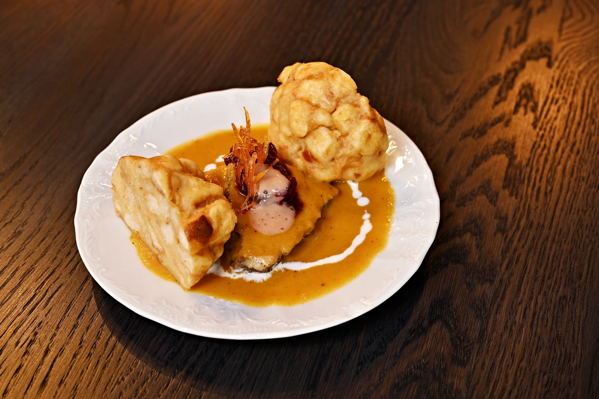 Degustační menu v restauraci Talíř: 5 nebo 7 chodů, varianta s neomezenými nápoji
