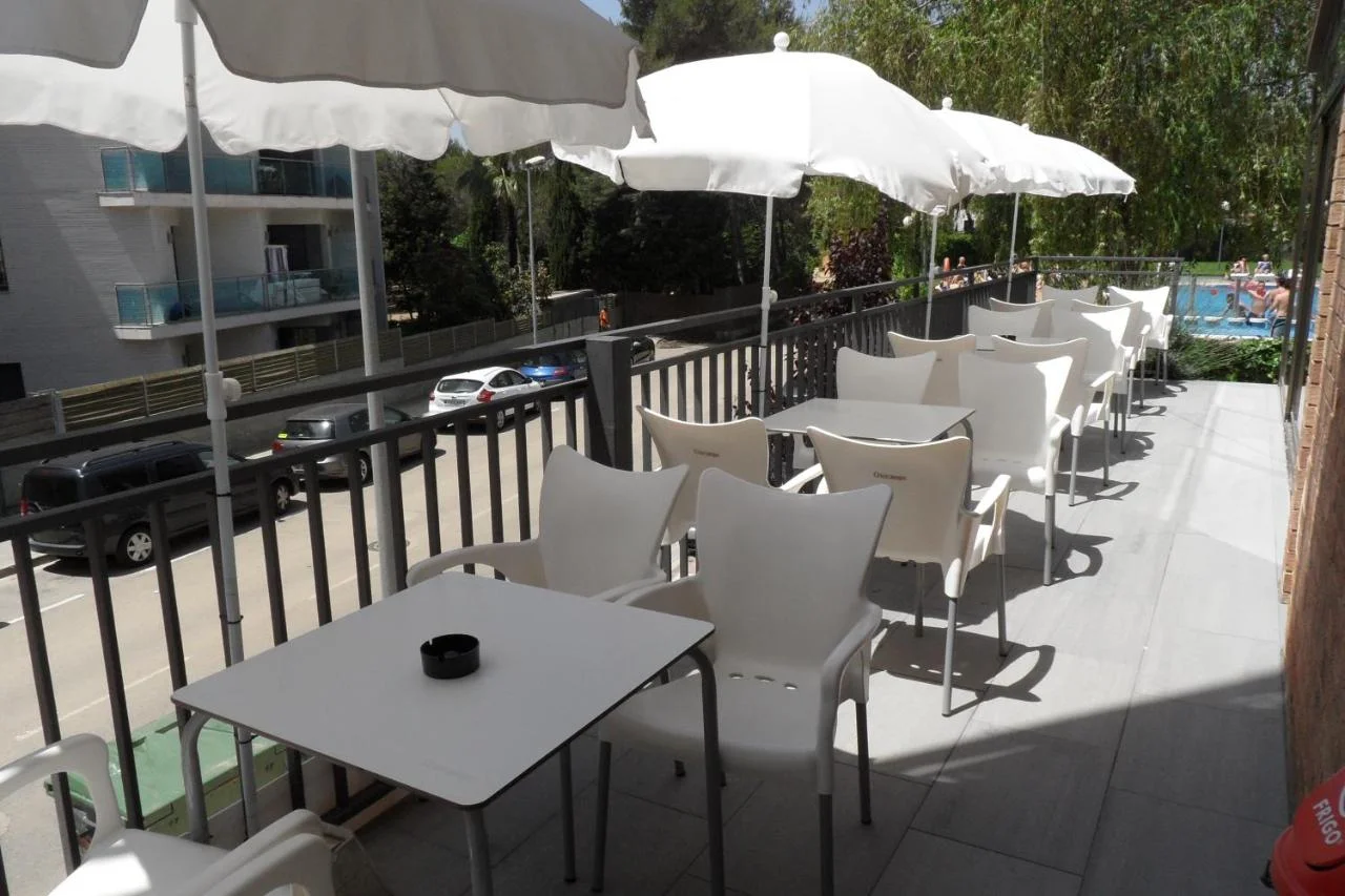 Lloret de Mar nedaleko Barcelony: apartmány v dosahu pláže, bazén i hřiště
