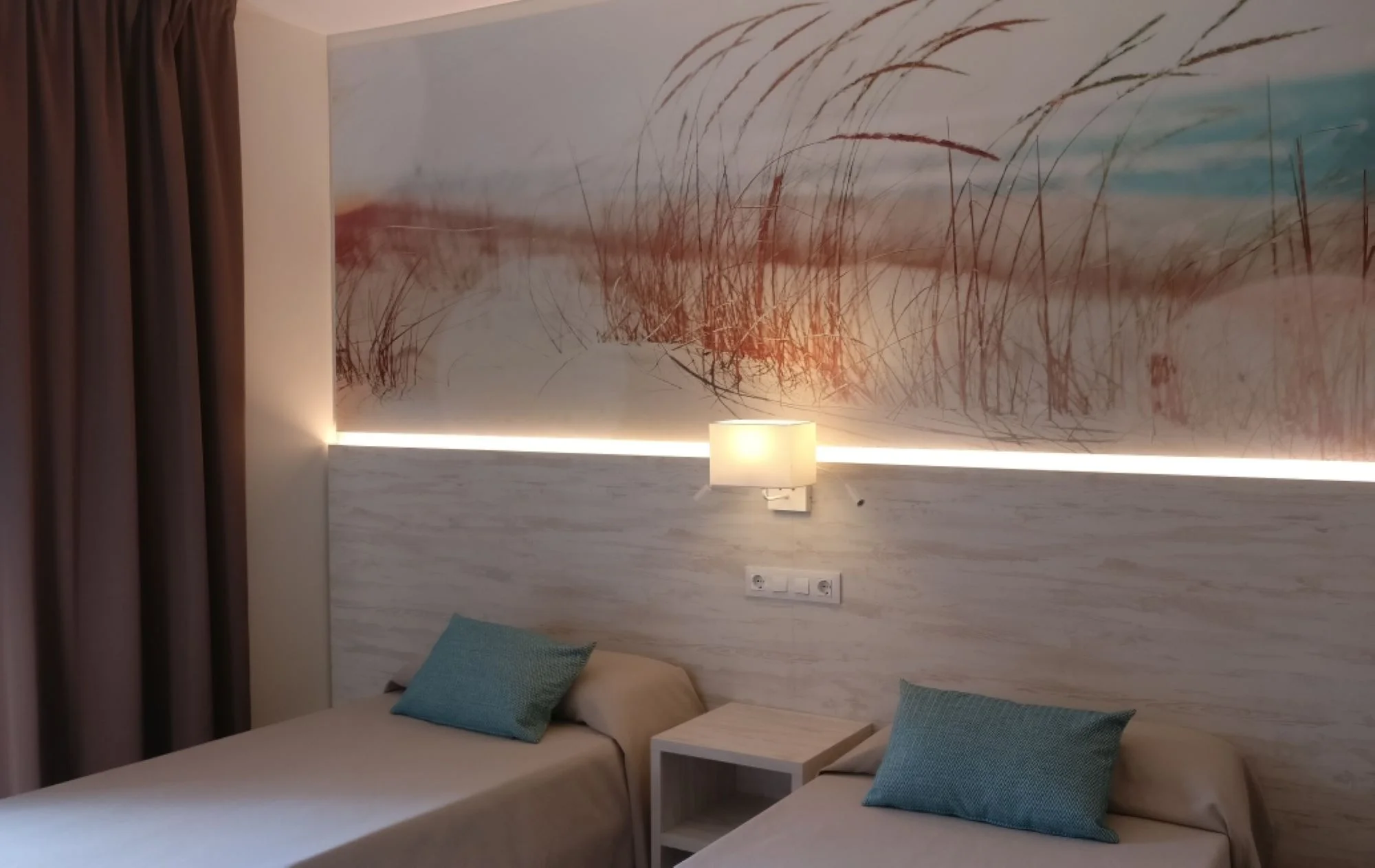 Lloret de Mar nedaleko Barcelony: apartmány v dosahu pláže, bazén i hřiště