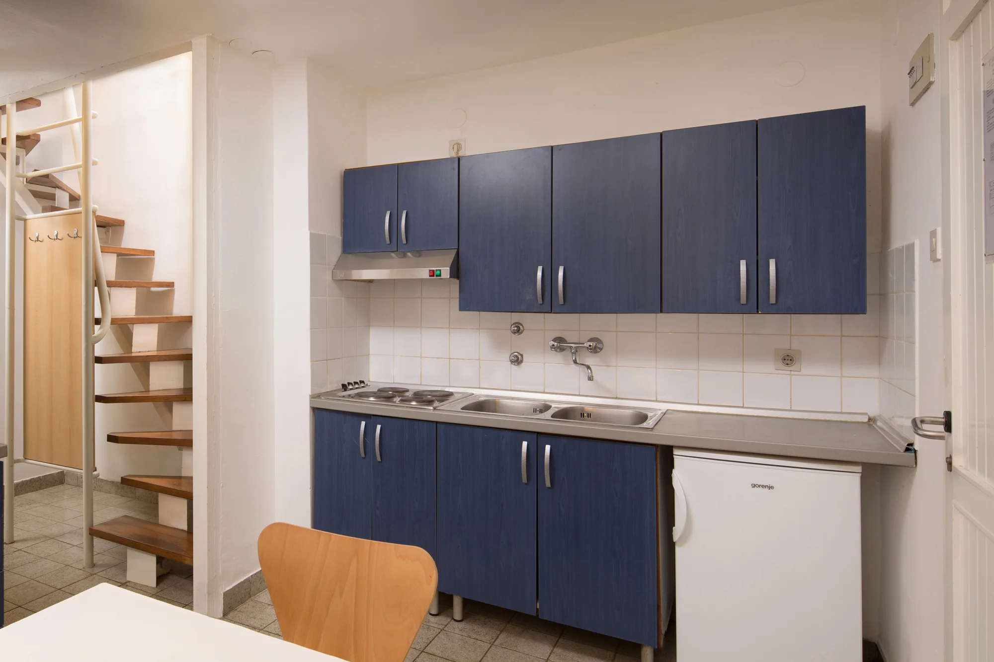 Rodinná pohoda na Jadranu: apartmány s balkonem kousek od pláže, sportovní vyžití