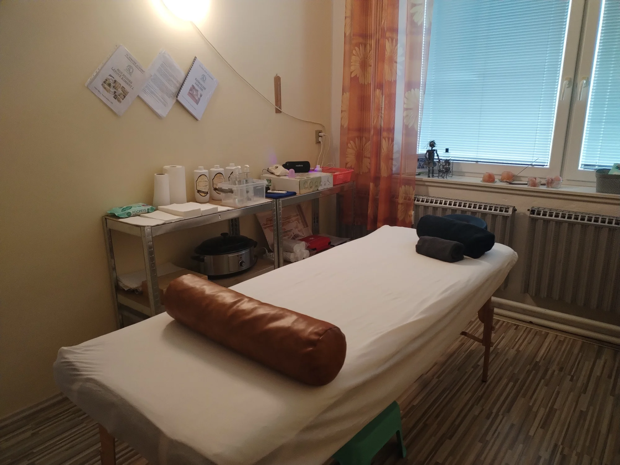 Masáž podle výběru ze 4 druhů nebo lávové kameny: 60 či 80 min.