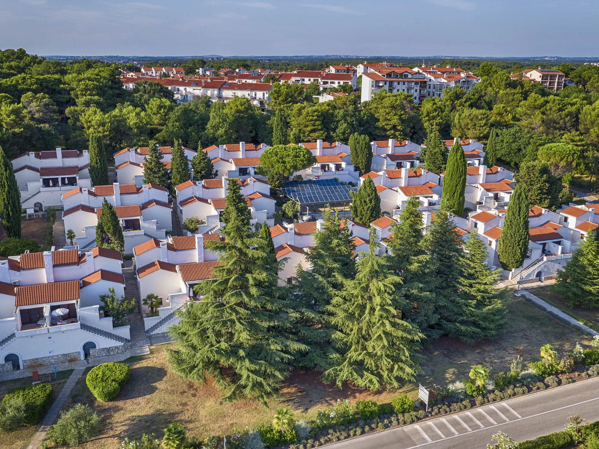 Dovolená v Poreči: 3* apartmány až pro 6 os. i vstup do bazénů a dětské herny