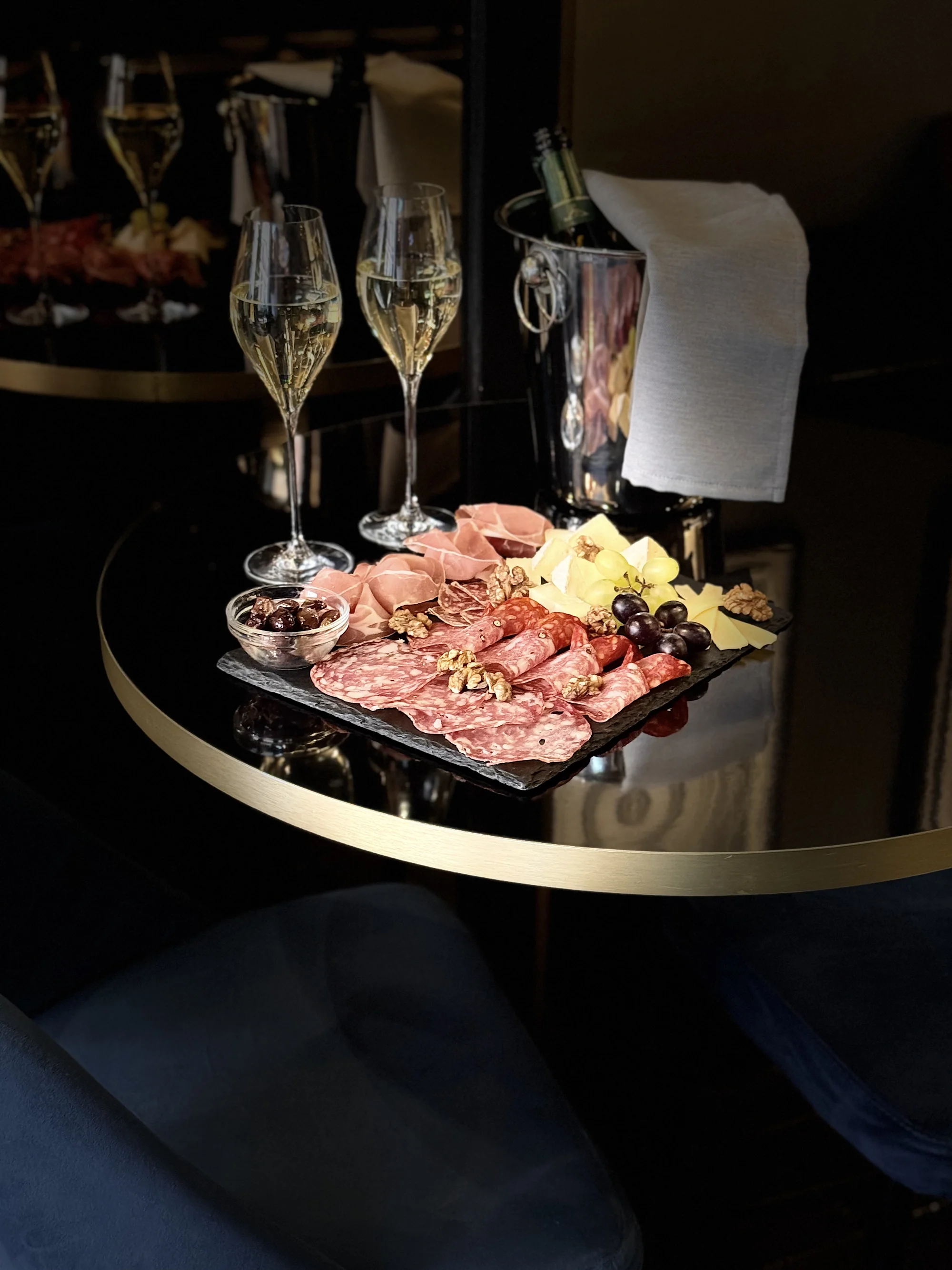 5* luxus pro 2 osoby: privátní spa se saunou a vířivkou i skvělé jídlo