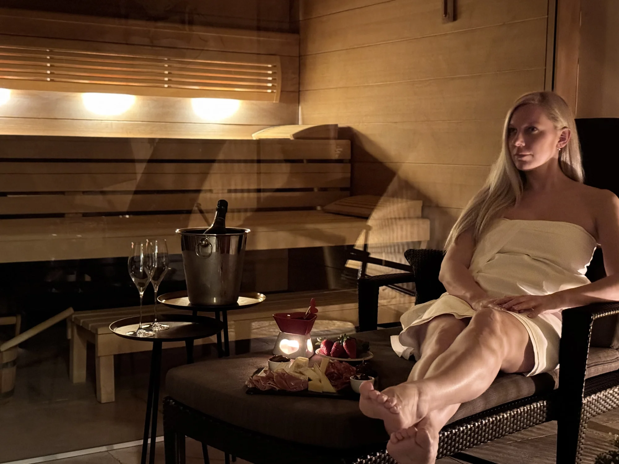 5* luxus pro 2 osoby: privátní spa se saunou a vířivkou i skvělé jídlo