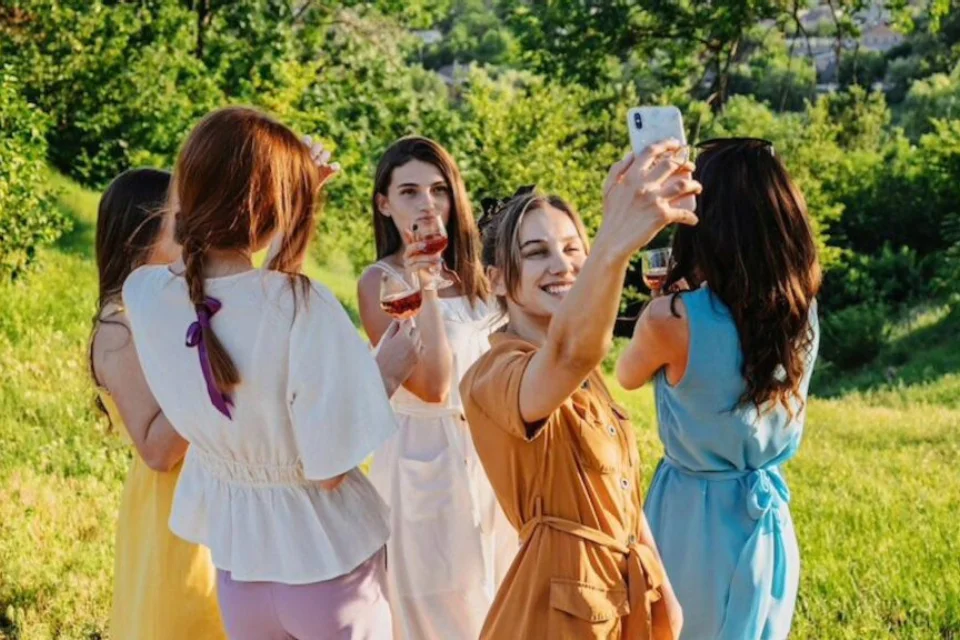 Venkovní únikové hry až pro 6 osob: Tajemství čokolády, Alkoholová i pro dámy