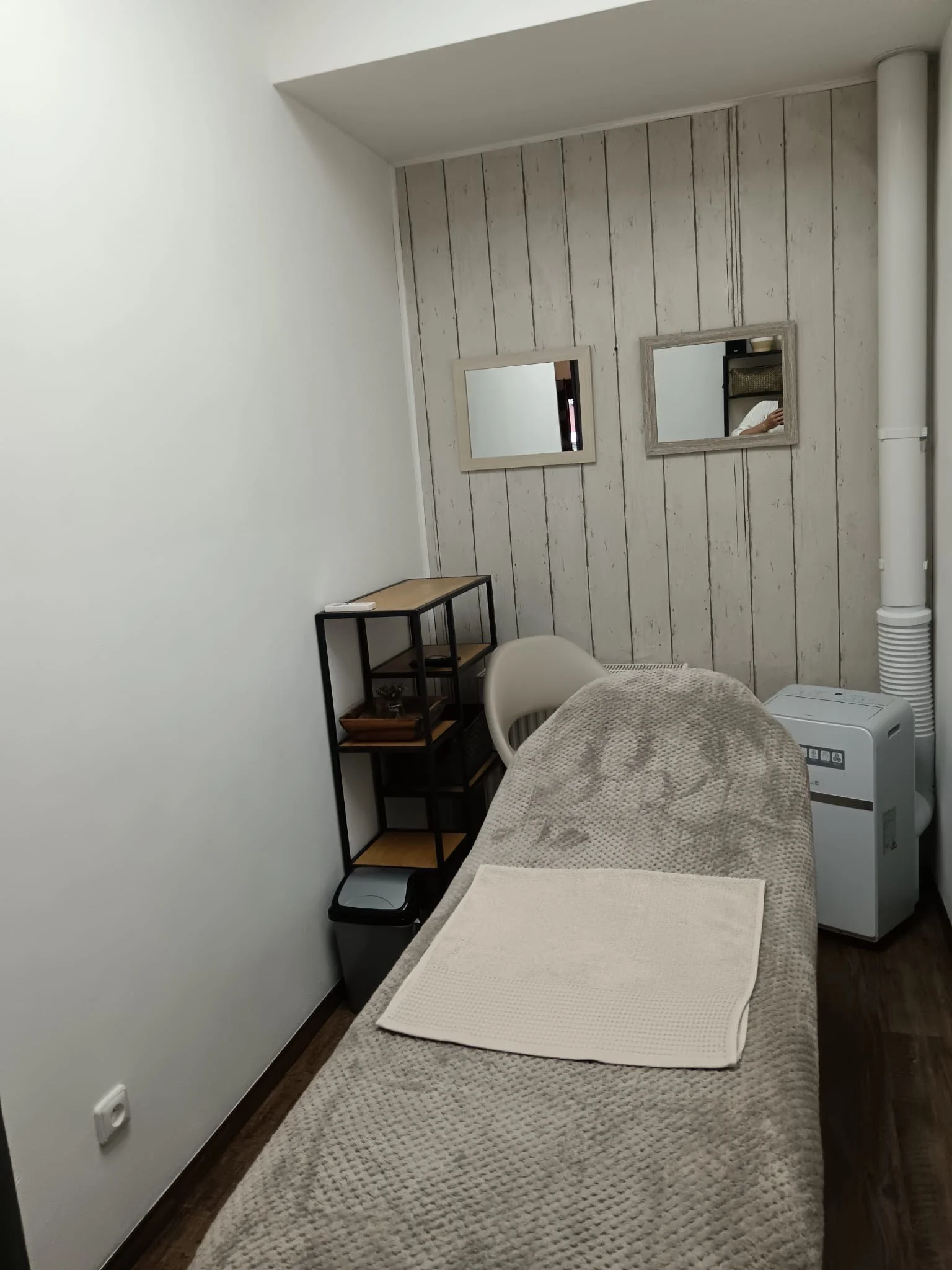 Pánská depilace cukrovou pastou: ruce, záda, hýždě i celé tělo