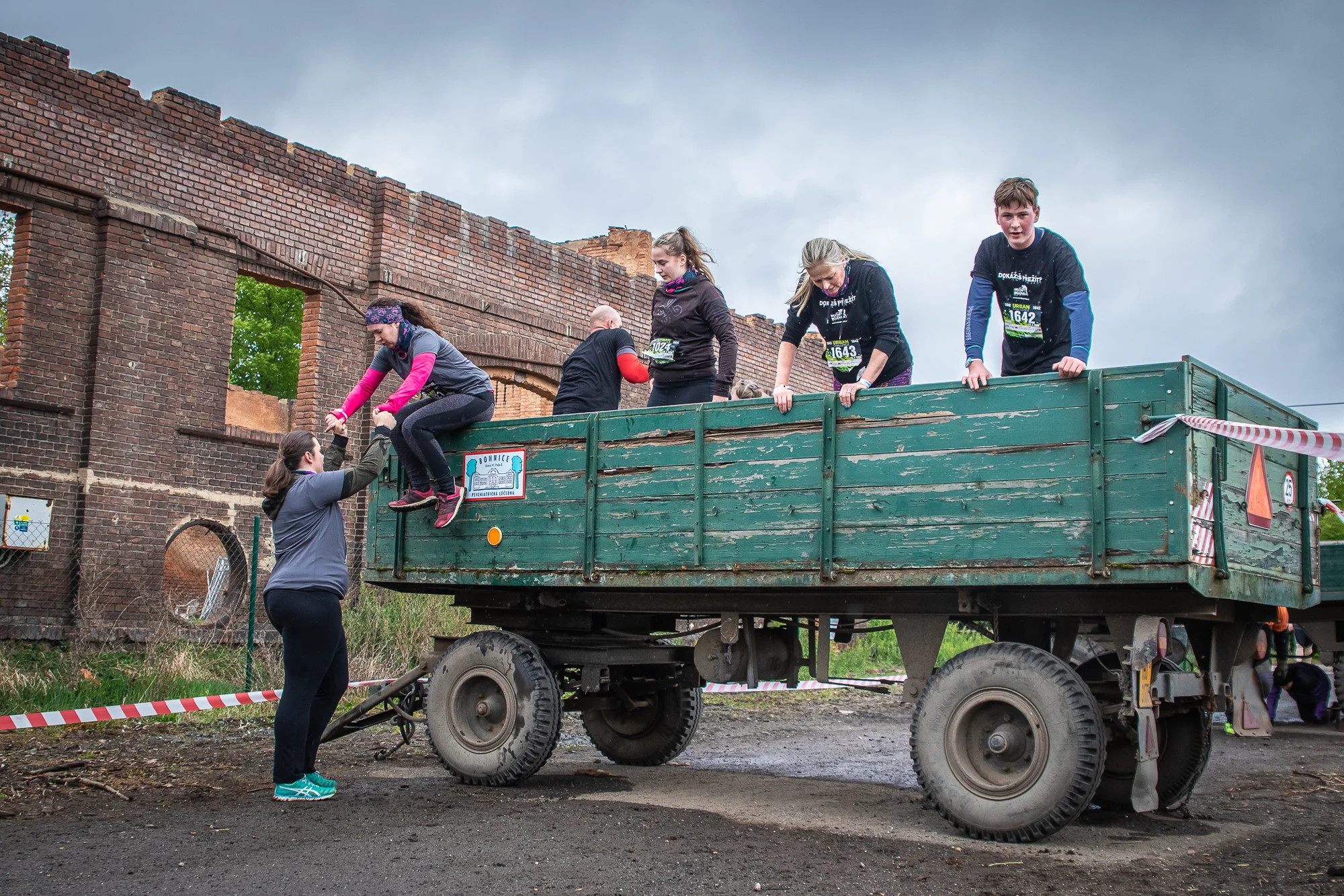 Urban Challenge: nezapomenutelný adrenalinový běh městem přes překážky